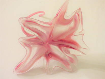 Yellow Daisy Glass Studio Floral Figurine: Pink mouth-blown glass figurine. Created by a studio artist of the Yellow Daisy Glass Studio in Stone Mountain, Georgia. Measures 4.25" x 6.25"