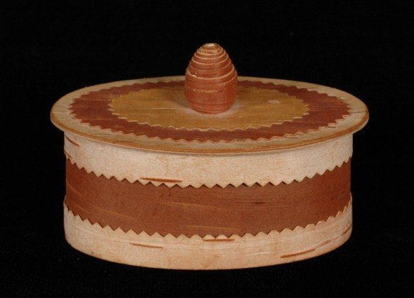 Birch Bark Lidded Basket 4 1/2" W. 3 1/2" H. Fine: Birch Bark Lidded Basket 4 1/2" W. 3 1/2" H. Fine Condition
