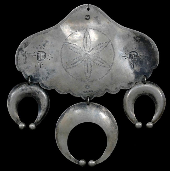 Silver Gorget Stamped with Lion HB NR Quebec 6: Silver Gorget Stamped with Lion HB NR Quebec 6 1/2" H. 6" W. Good Condition