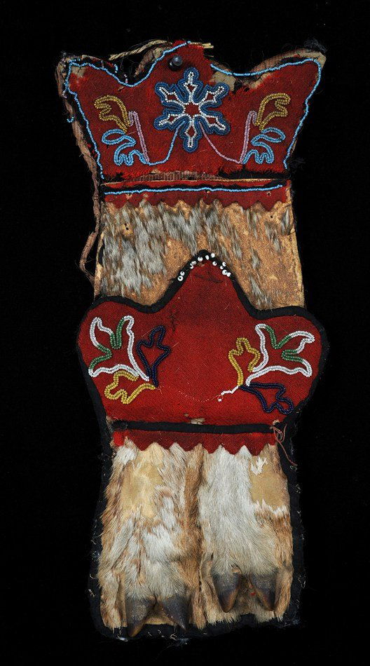 19TH C. Tlingit Beaded Pouch with Floral Design 15: 19TH C. Tlingit Beaded Pouch with Floral Design 15 3/4" H. 7" W. As Is