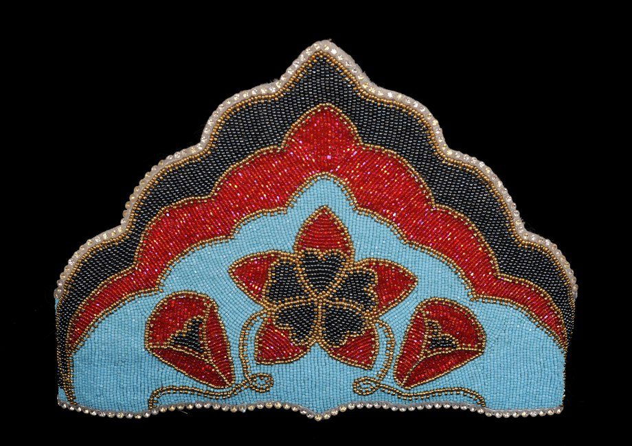 Fully Beaded Crown 10 1/2" W. 8" H. Fine Condition: Fully Beaded Crown 10 1/2" W. 8" H. Fine Condition