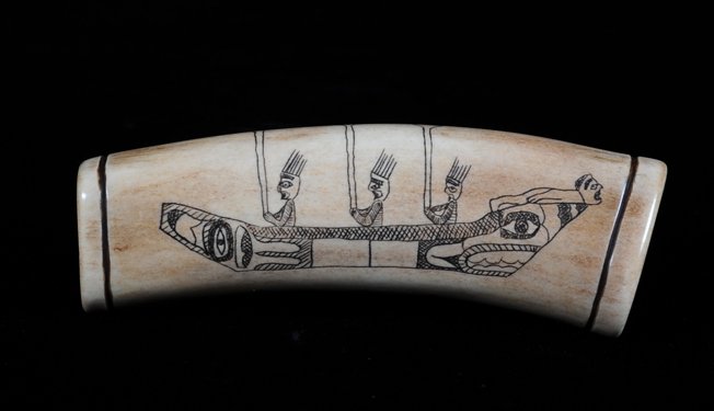 Antler with Scrimshaw Northwest Coast Design 5" L.: Antler with Scrimshaw Northwest Coast Design 5" L. Good Condition