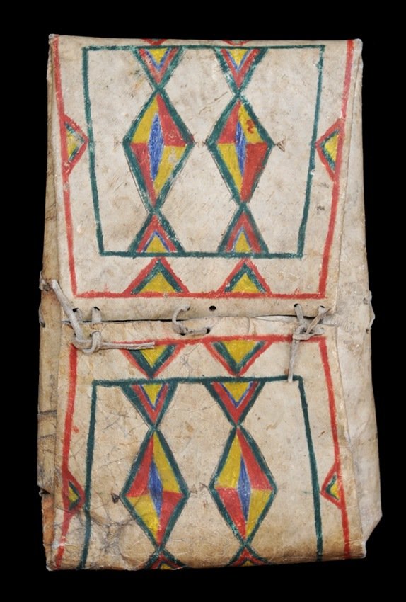 19TH C. Blackfoot Painted Folding Parfleche 15"x 23" (1 of 2)