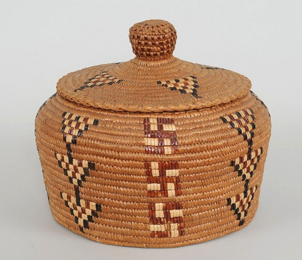 Thompson River Knob Top Basket with Imbricated Rolling (1 of 2)