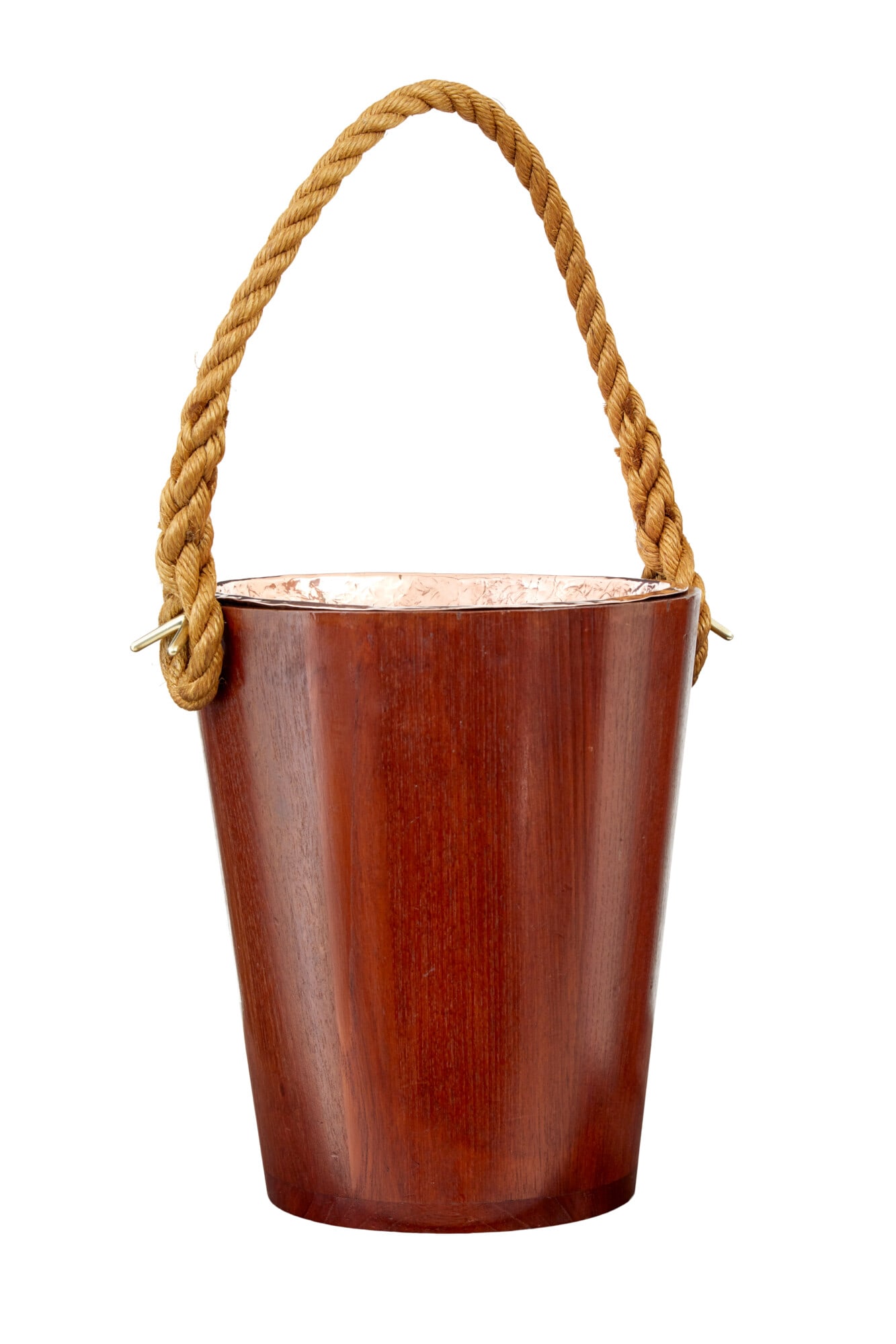 DECORATIVE 20TH CENTURY TEAK BUCKET WITH ROPE HANDLE: DECORATIVE 20TH CENTURY TEAK BUCKET WITH ROPE HANDLE CIRCA 1950.IDEAL FOR USE AS A WASTE PAPER BASKET OR A KINDLING BIN BESIDE THE FIRE. TEAK BUCKET WITH REMOVABLE COPPER DISH.MINOR SURFACE MARKS.Dime