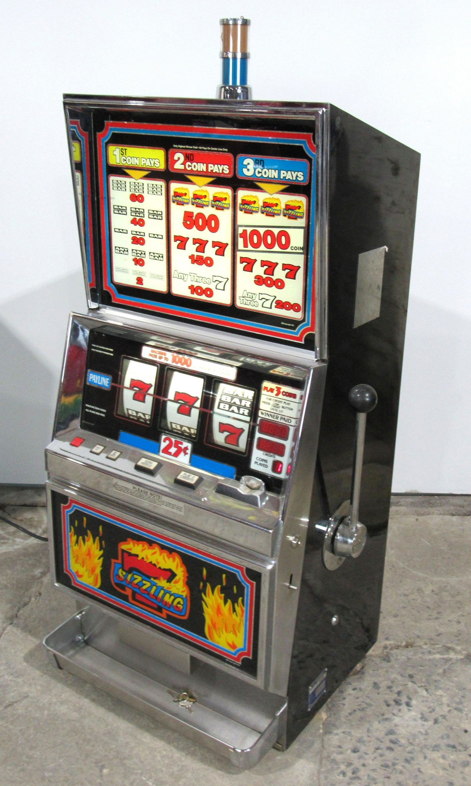 IGT Sizzling 7 Slot Machine, Working (1 of 3)