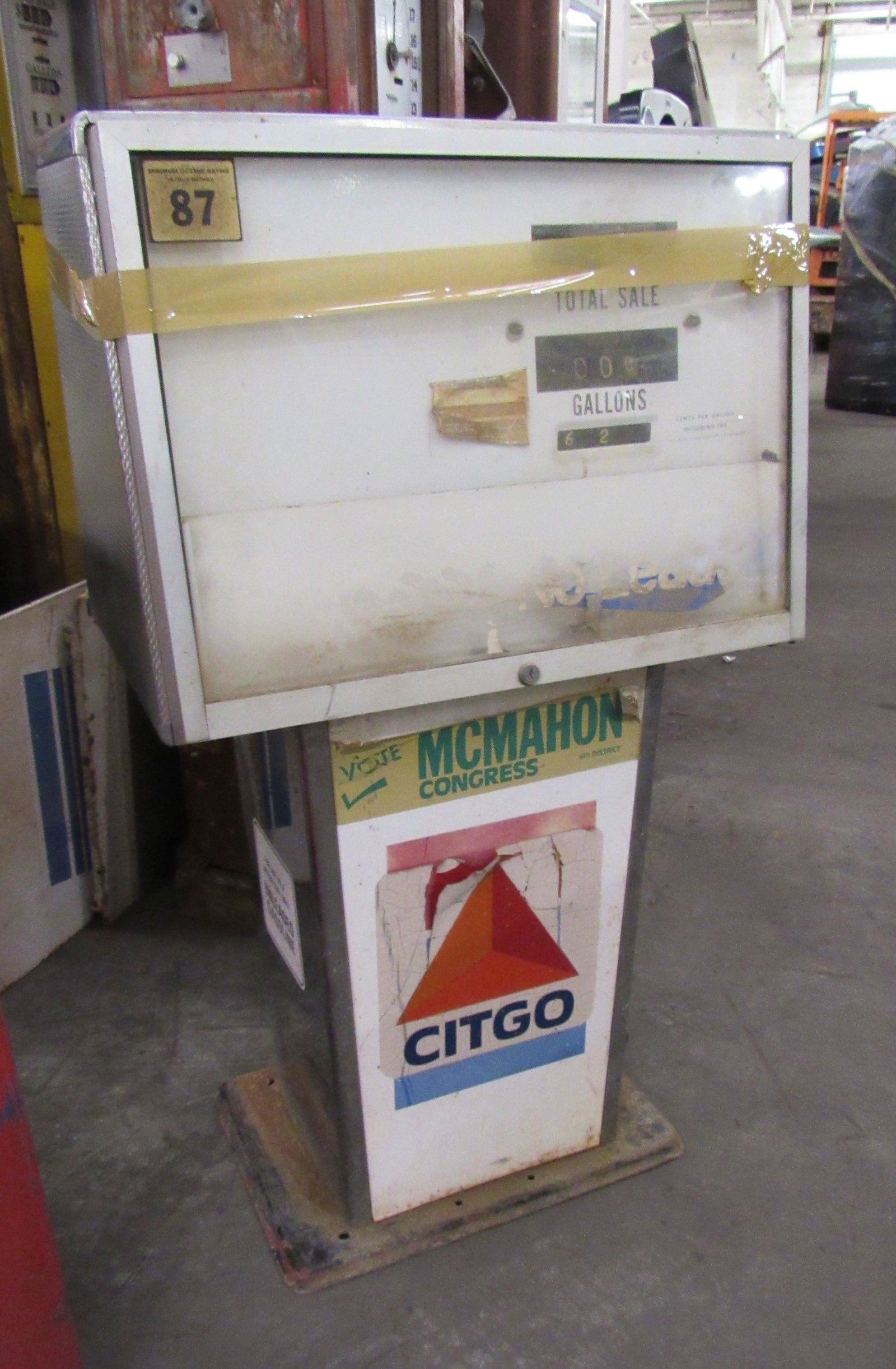 Wayne 1970s Citgo Gas Pump: Wayne 1970's Citgo Gas Pump. This item requires third party shipping or pickup arrangements to be made. Dimensions: 50 x 31 x 18