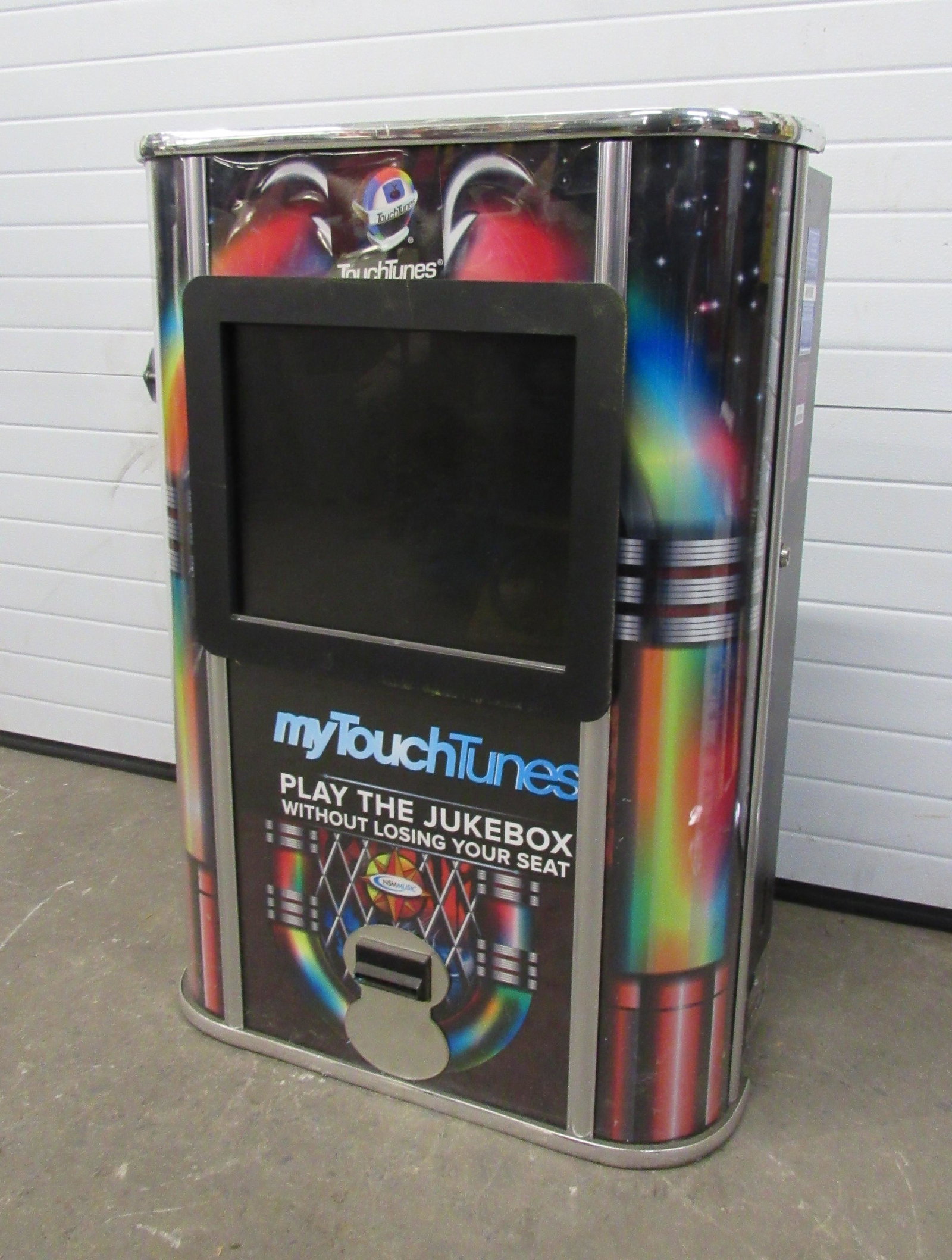 Touch Tunes Internet Jukebox for Home Use: Touch Tunes Internet Jukebox for Home Use. Can be hooked up to BlueTooth, is not able to be used on location. Unlocked, no key. This item requires third party shipping or pickup arrangements to be mad