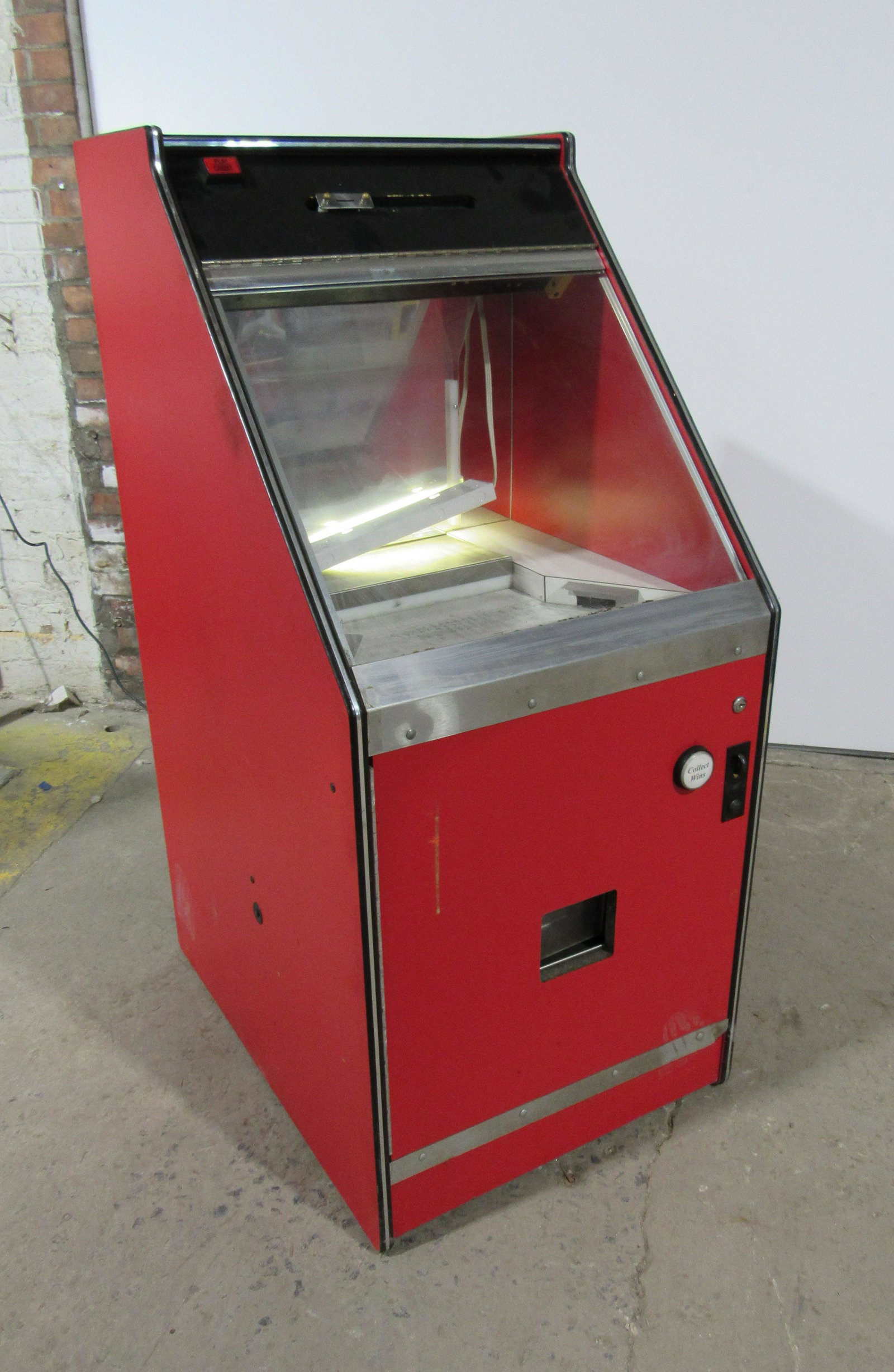 Quarter Pusher Arcade Game: Quarter Pusher Arcade Game, working. No back door. This item requires third party shipping or pickup arrangements to be made. Dimensions: 52 x 24 x 31