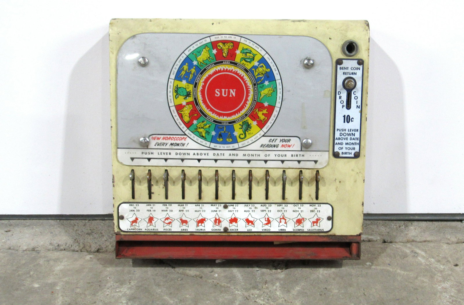 Fortune Teller Coin Operated Penny Scale Topper: Fortune Teller Coin Operated Penny Scale Topper. This item requires third party shipping or pickup arrangements to be made. Dimensions: 17 x 16 x 6