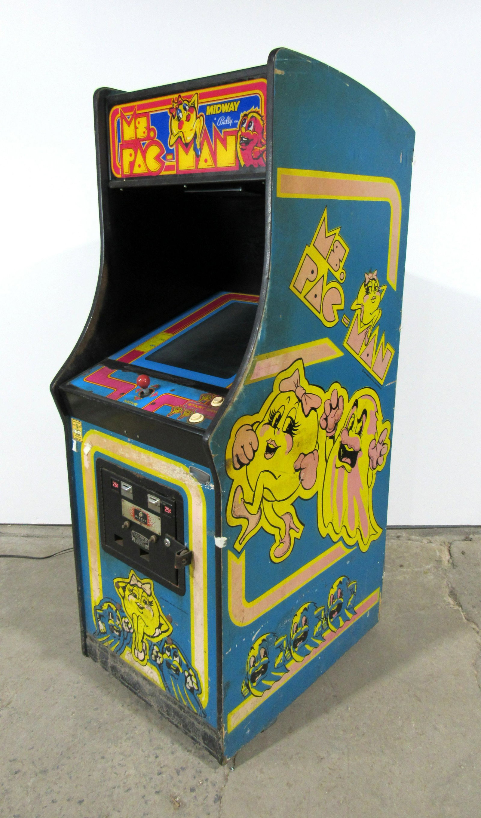 Bally Midway Ms. Pac Man Arcade Game: Complete, not working. No back door. This item requires third party shipping or pickup arrangements to be made. Dimensions: 69 x 25 x 33