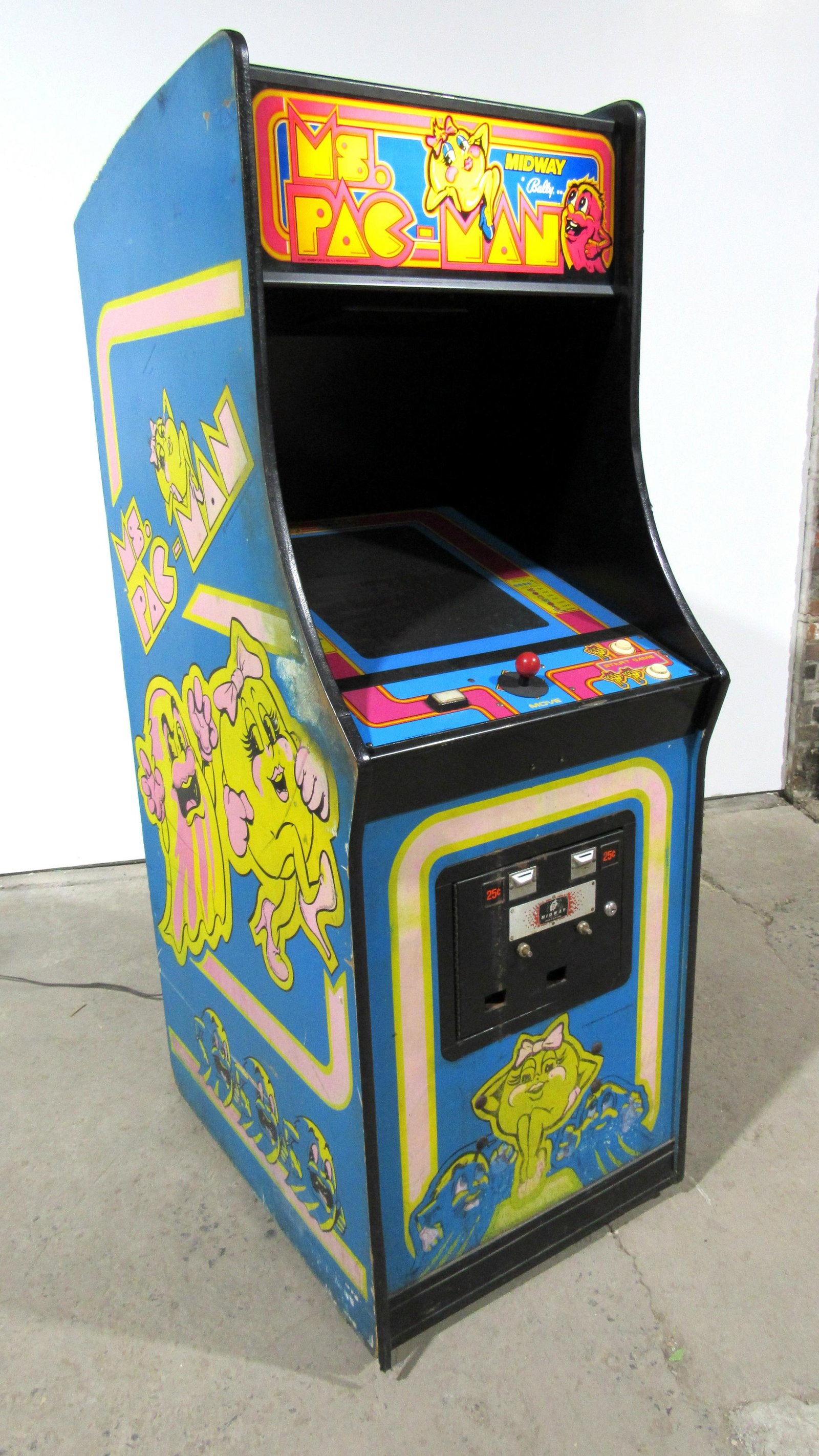 Bally Ms. Pac Man Arcade Game with Flatscreen Monitor: Bally Ms. Pac Man Arcade Game with Flatscreen Monitor, working. This item requires third party shipping or pickup arrangements to be made. Dimensions: 69 x 25 x 33