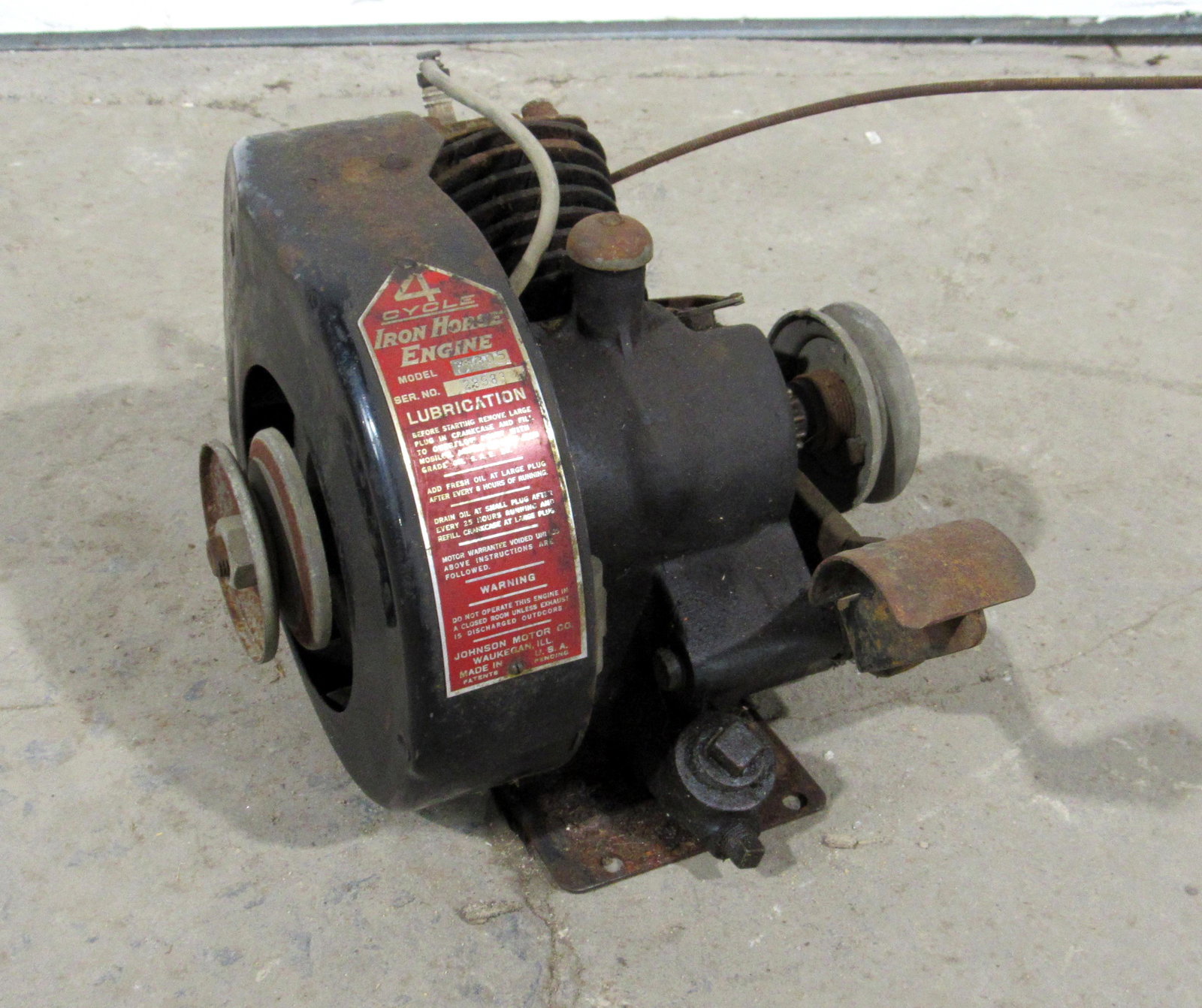 Iron Horse Engine Model X-05: Iron Horse Engine Model X-05. This item requires third party shipping or pickup arrangements to be made. Dimensions: 10 x 12 x 19