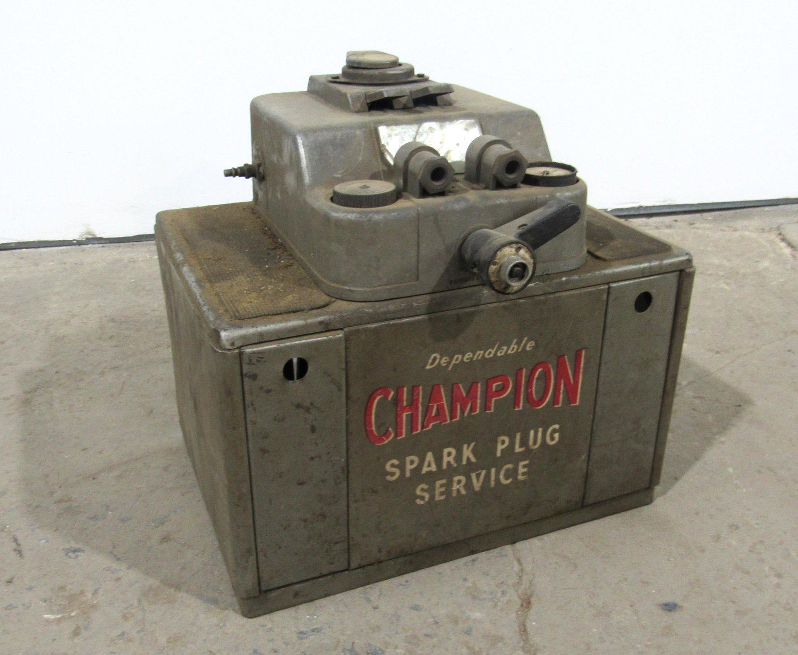 Champion Spark Plug Tester: Champion Spark Plug Tester. This item requires third party shipping or pickup arrangements to be made. Dimensions: 19 x 19 x 16