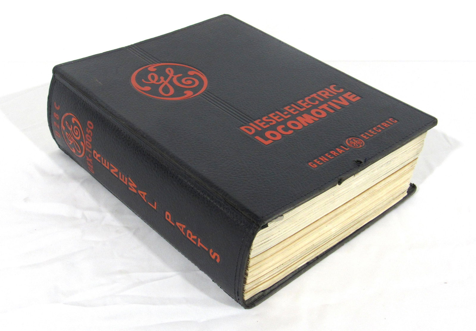 GE Diesel Electric Locomotive Railroad Union Records: GE Diesel Electric Locomotive Railroad Union Records Binder. In-house shipping available. Dimensions: 12 x 9.5 x 4