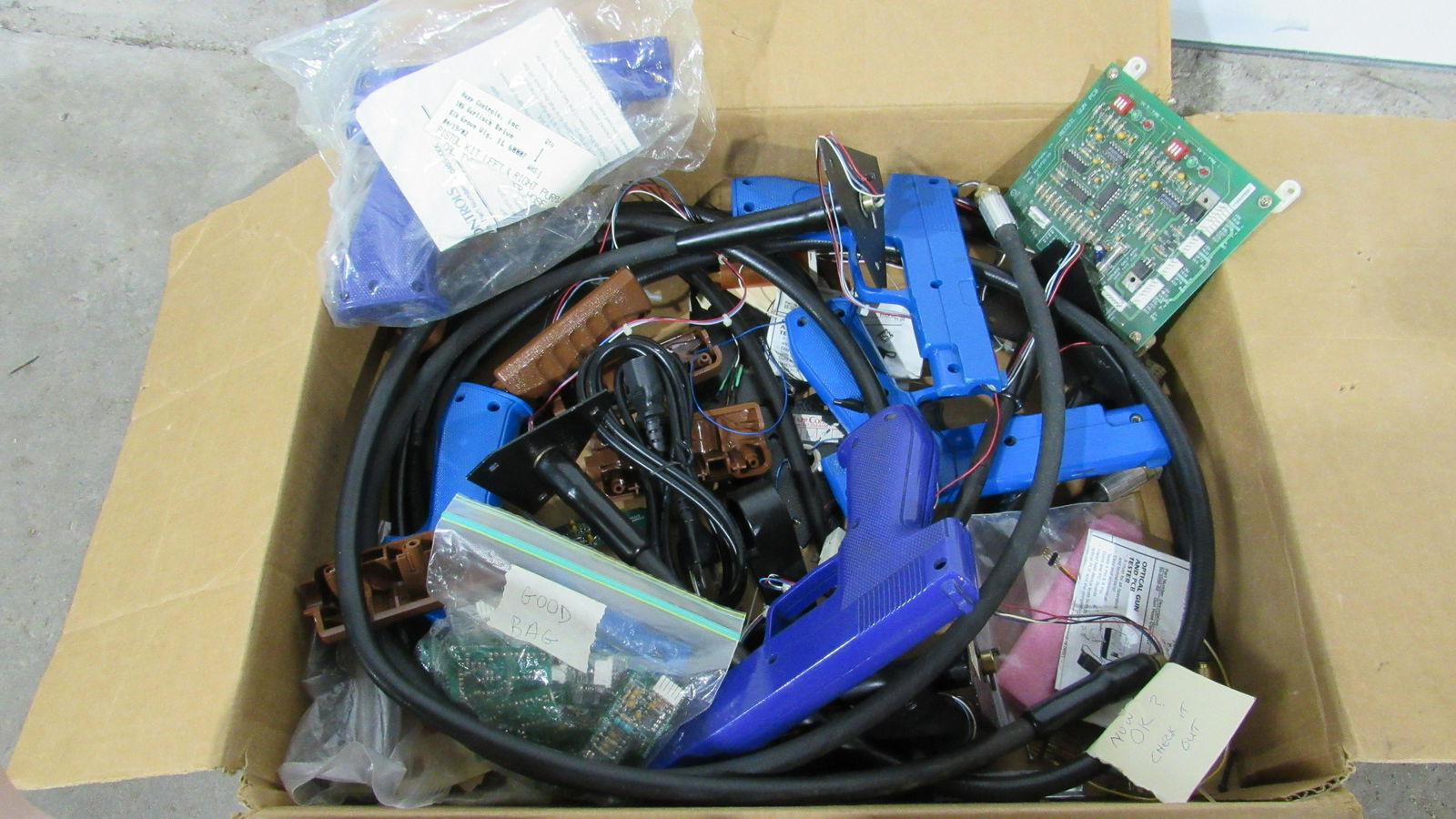 Assorted Arcade Gun Parts from Happ: Assorted Arcade Gun Parts from Happ. Sold as-is. Dimensions: 5 x 22 x 18