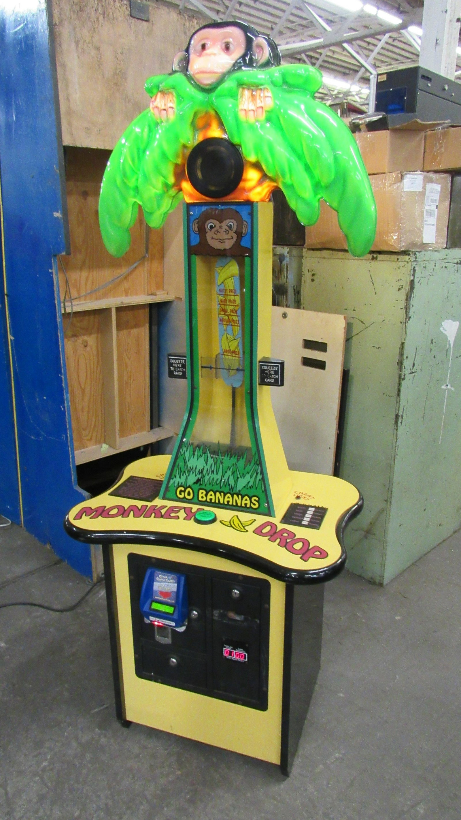 Monkey Drop Arcade from Indiana Beach Amusement Park: Monkey Drop Arcade Game from Indiana Beach Amusement Park. Working, running on card swipe. This item requires third party shipping or pickup arrangements to be made. Dimensions: 74 x 29 x 21