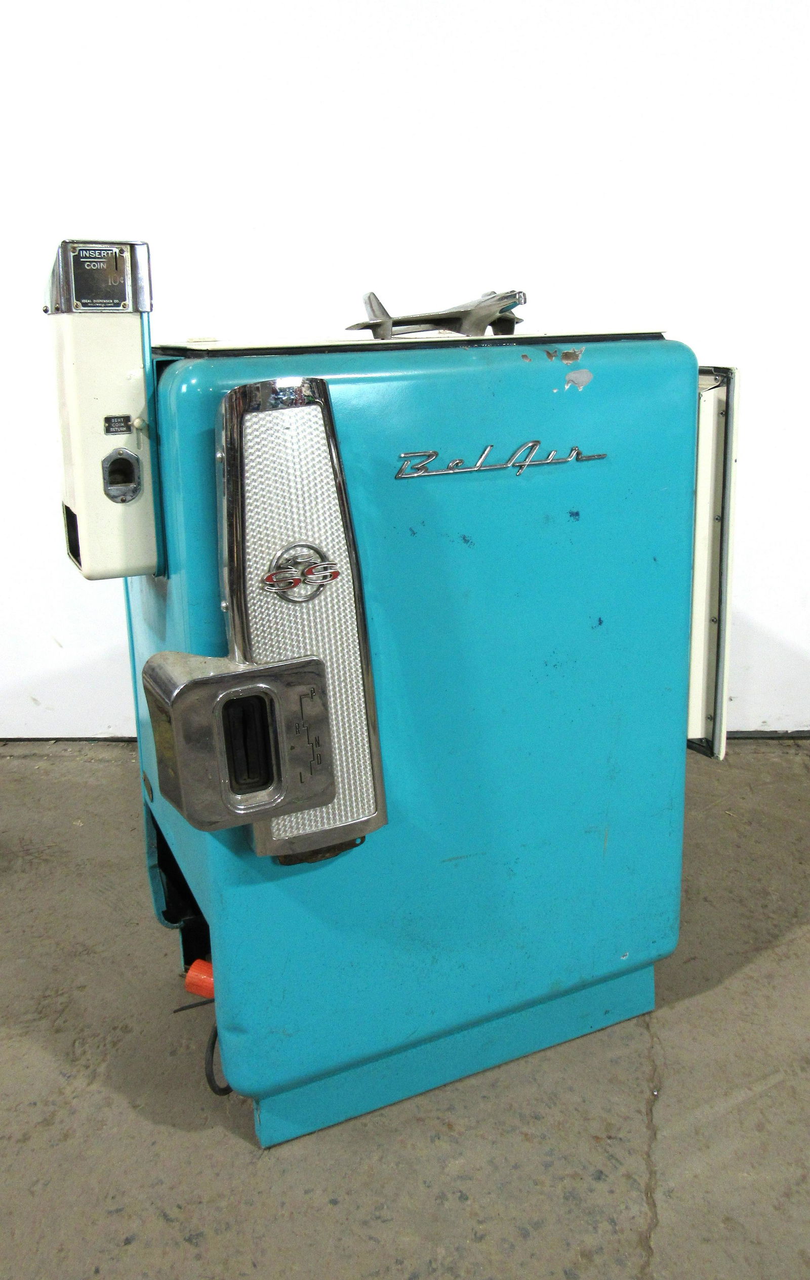 Bel Air Car Themed Ideal Chest Cooler (1 of 8)