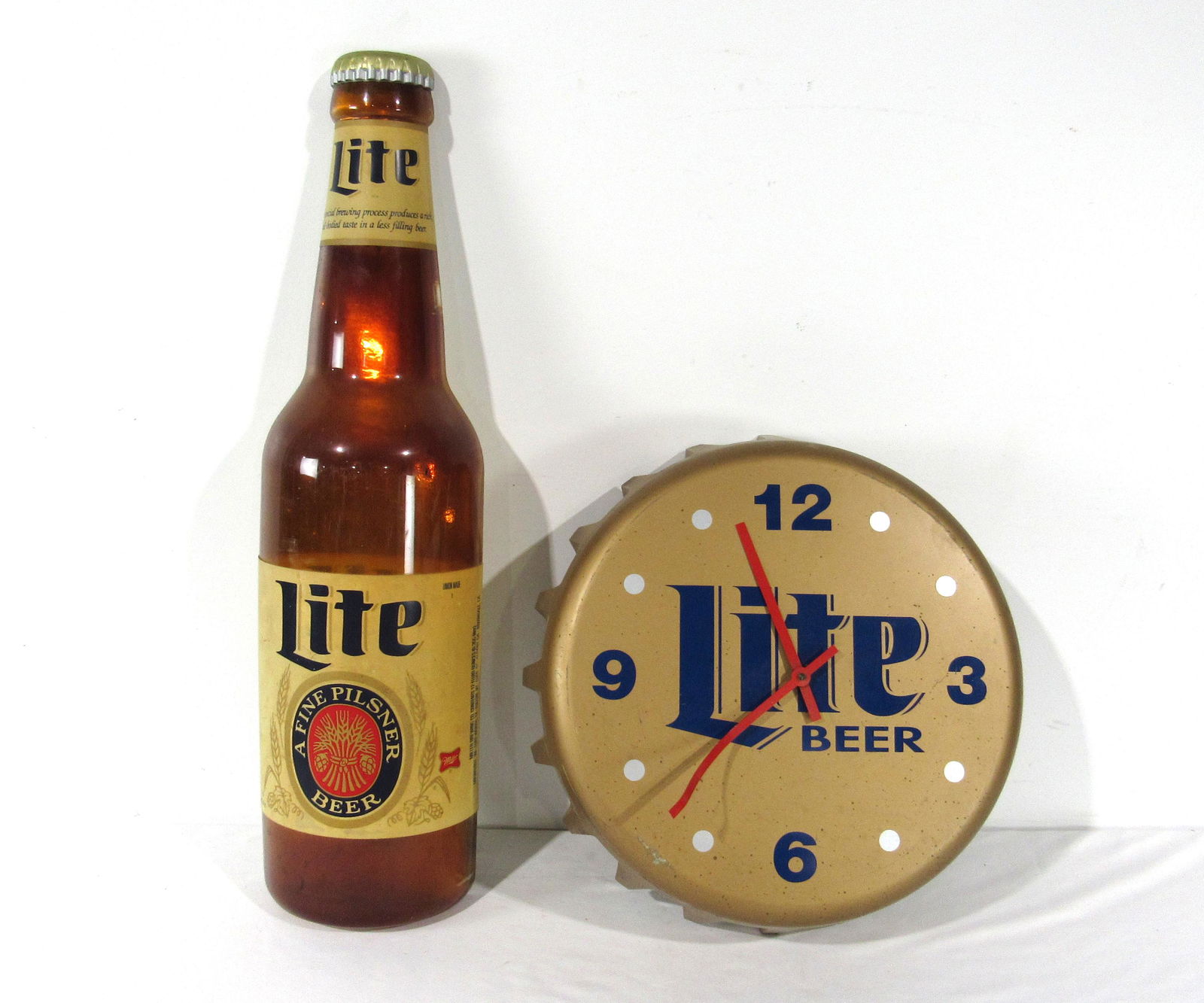Miller Lite Lighted Beer Clock / Sign