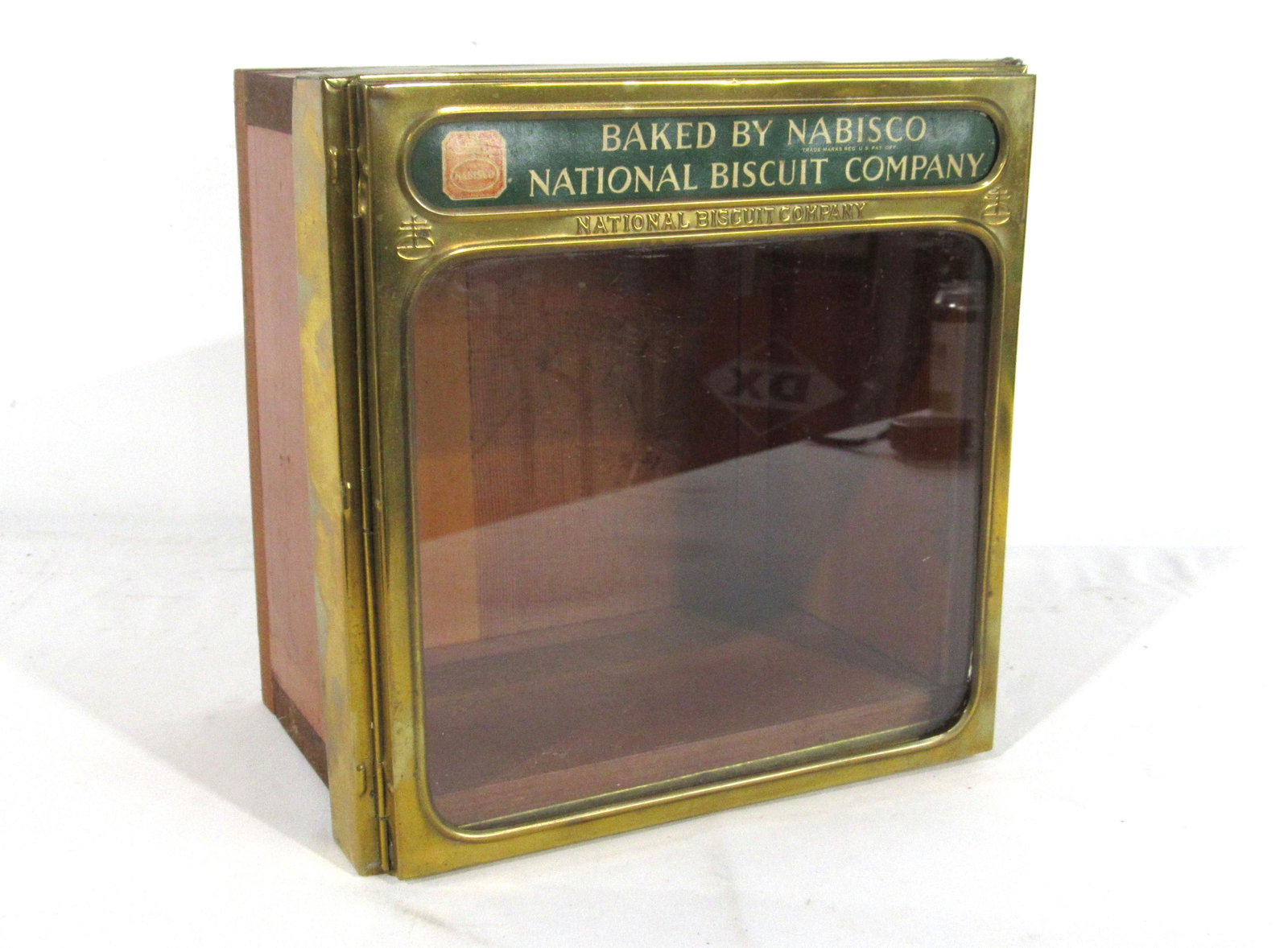 Nabisco National Biscuit Company Display: Nabisco National Biscuit Company Display. In-house shipping available. Dimensions: 10 x 10 x 7