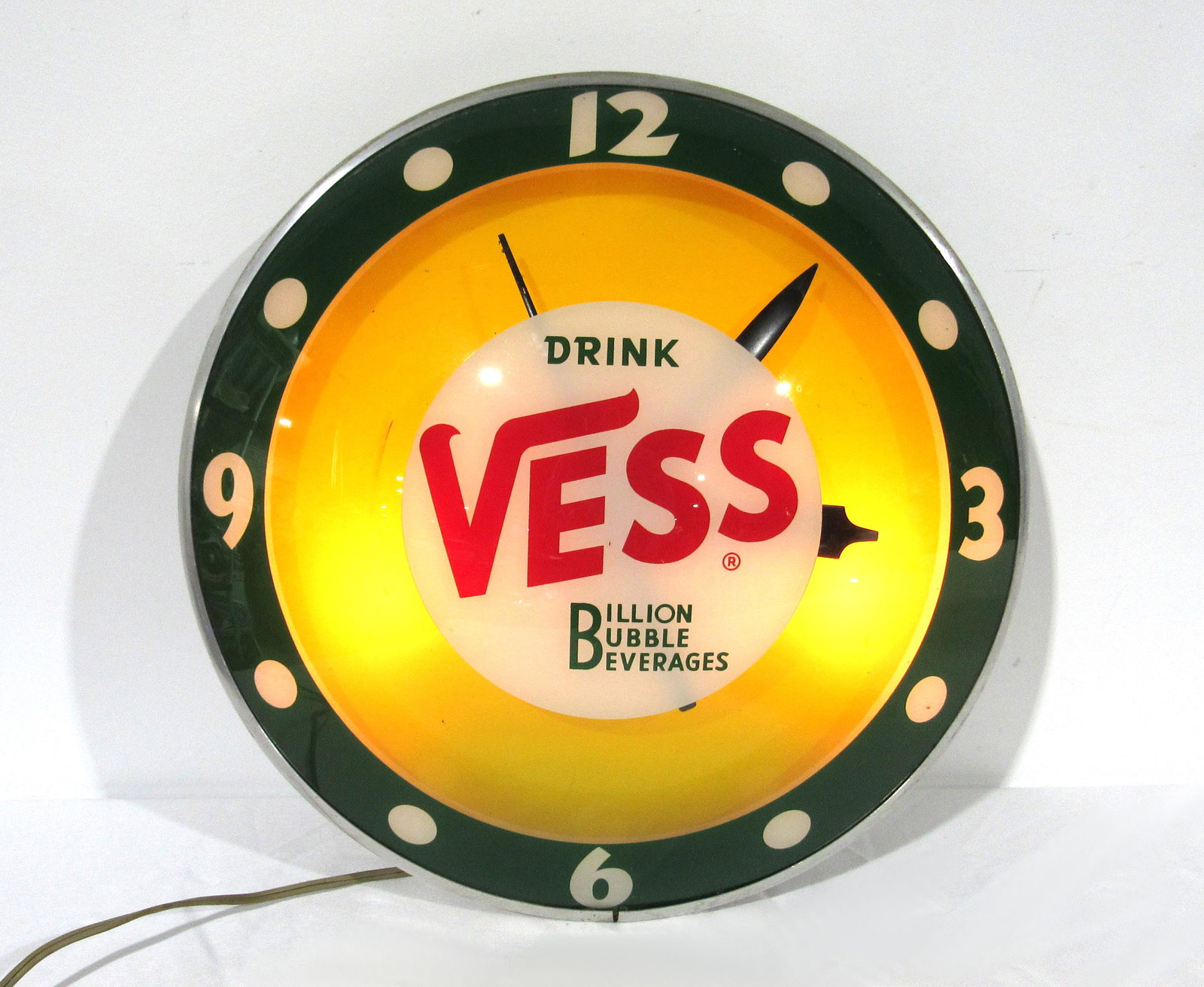 1950s Vess Beverages Glass Double Bubble Clock (1 of 4)