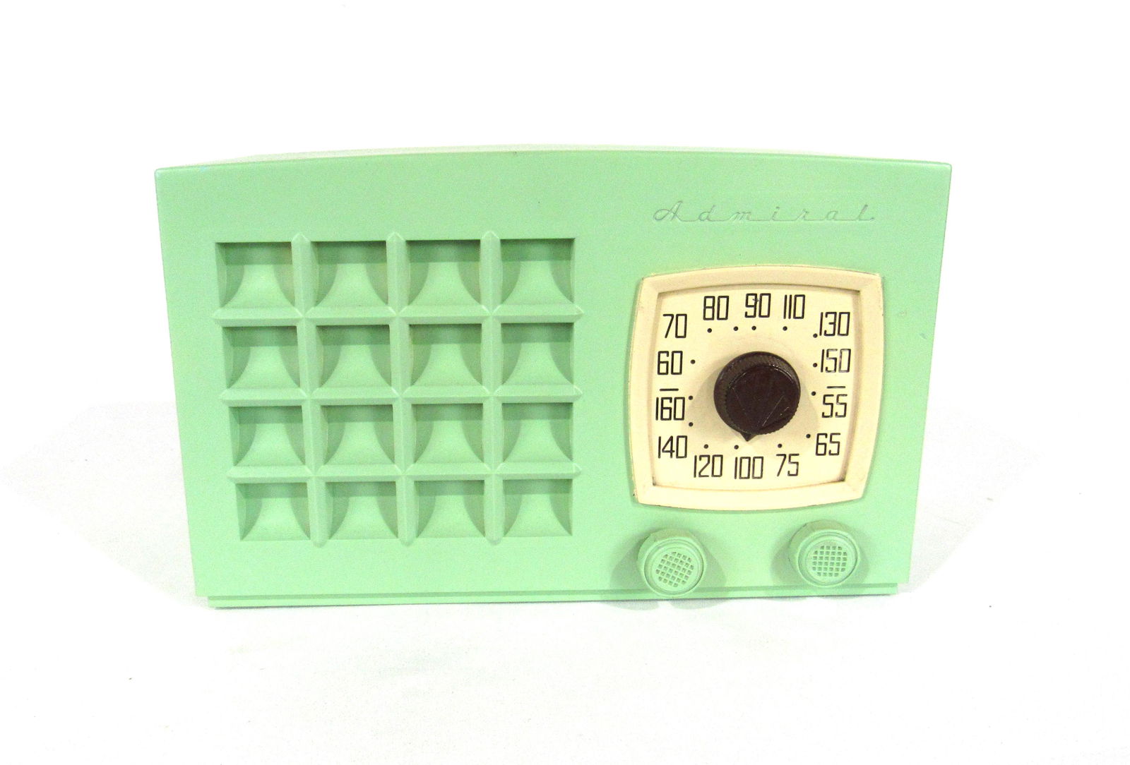 Vintage Admiral Super Aeroscope Model 69C60 Tube Radio (1 of 3)