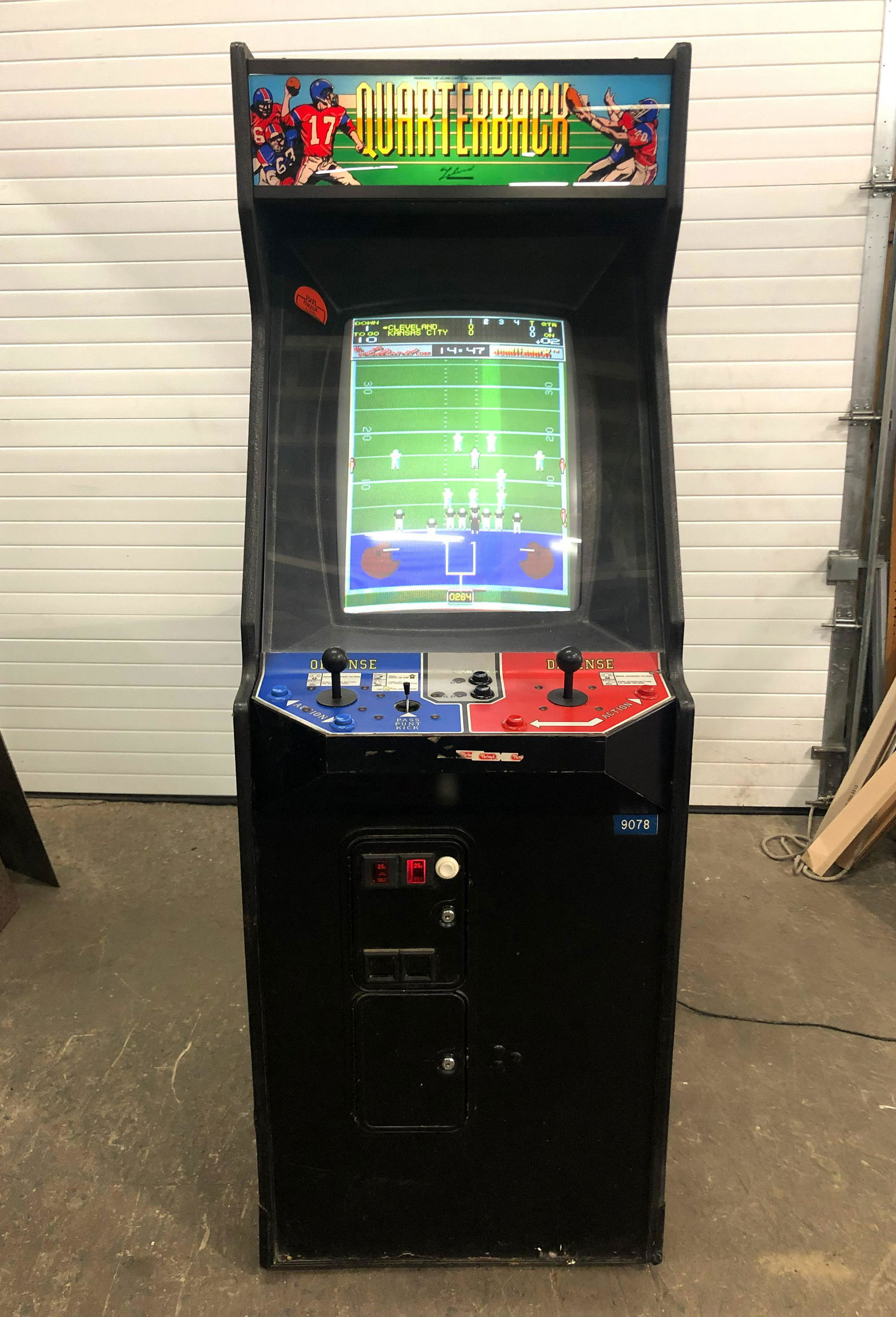 Leland Quarterback Football Arcade Game (1 of 2)