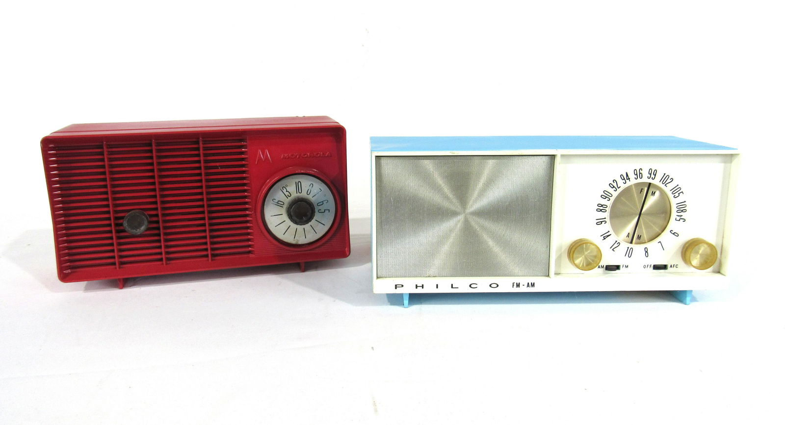 Two Vintage Philco and Motorola Radios (1 of 3)