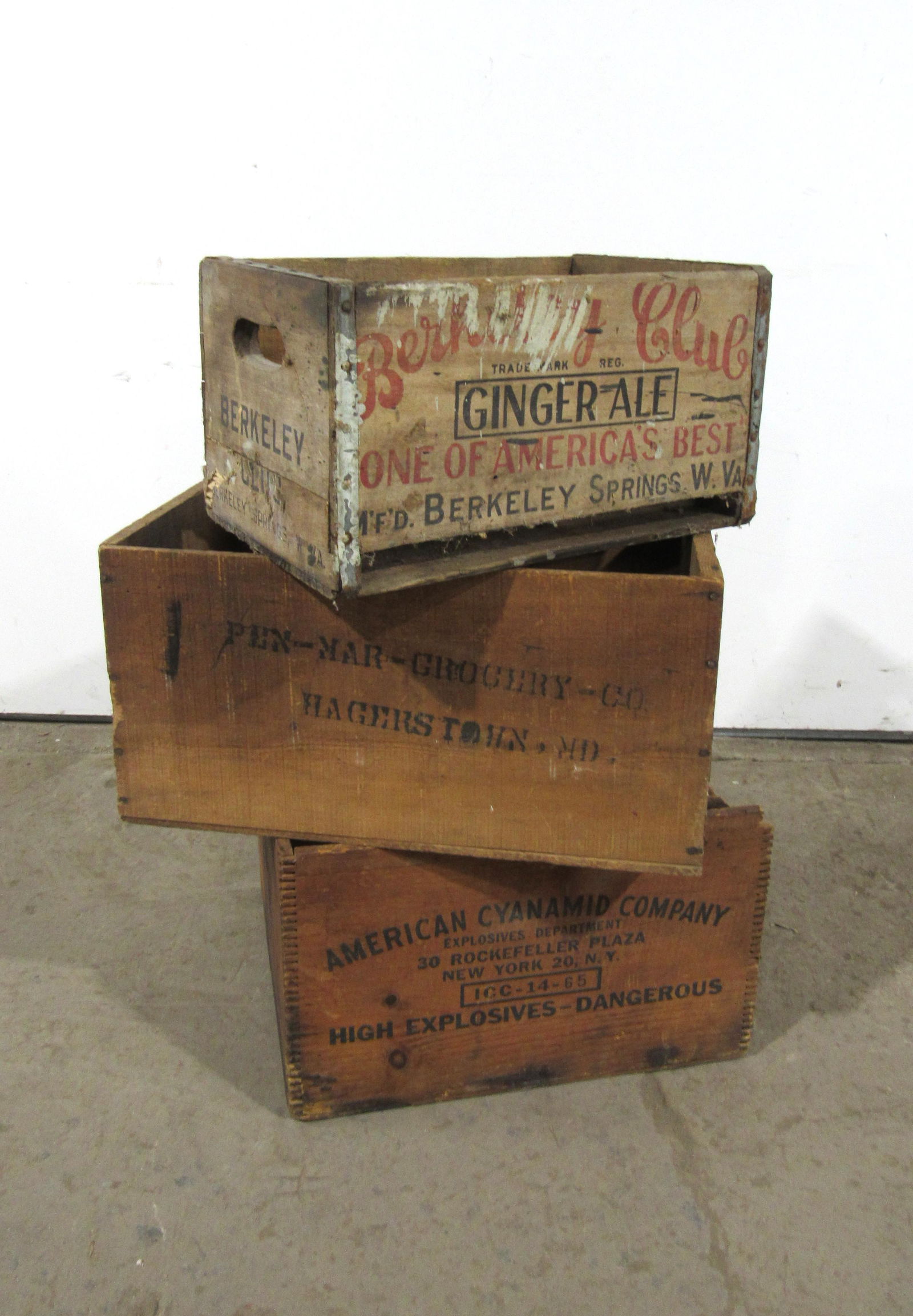 Antique Crates inc. Explosives Crate from Rockefeller (1 of 2)