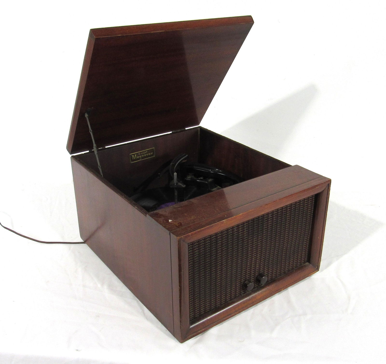 Magnavox Record Player (1 of 3)