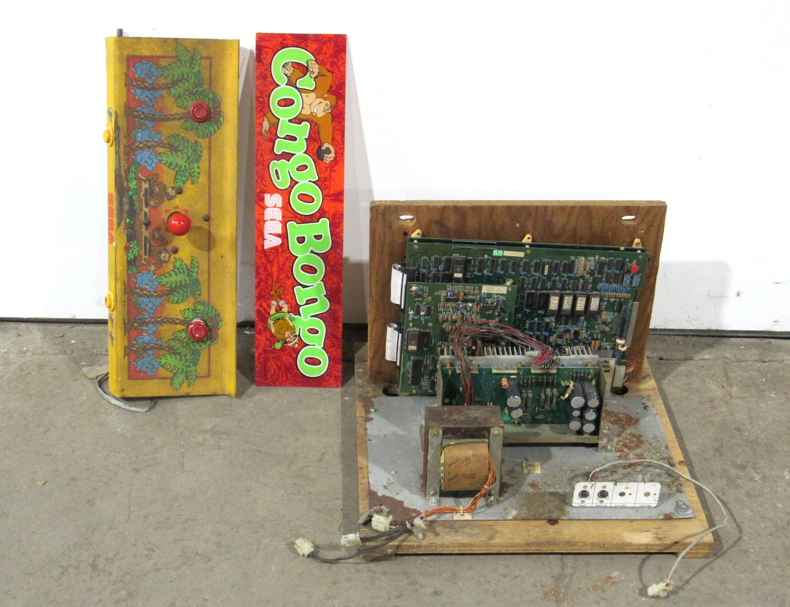Sega Congo Bongo Arcade Board Set with Control Panel (1 of 2)