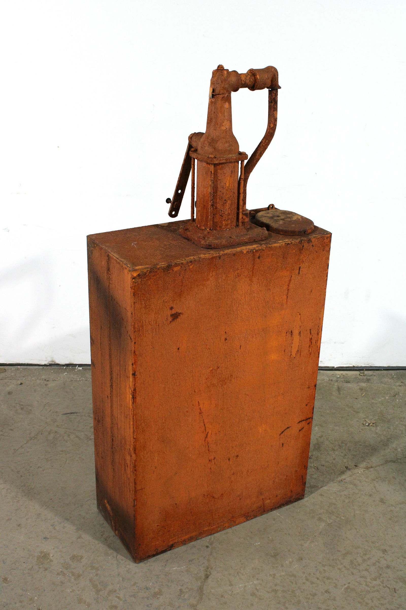 Tokeheim Motor Oil Lubester Pump (1 of 3)