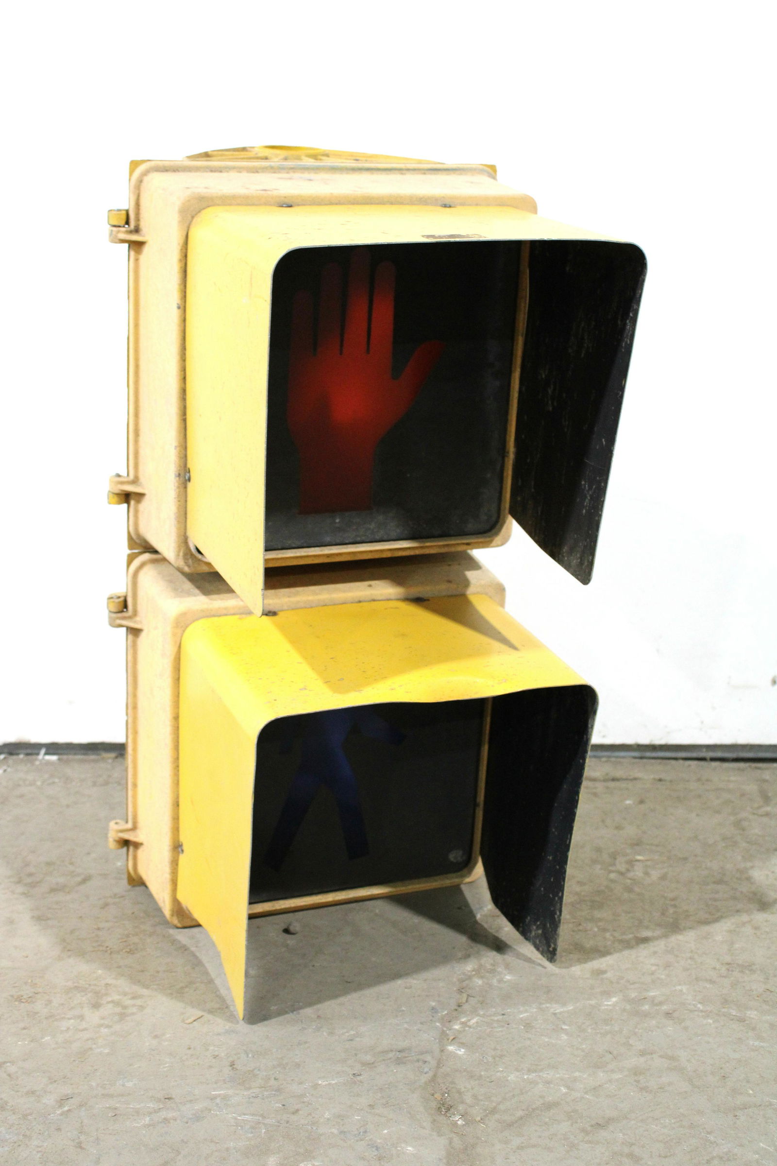 Walk / Don't Walk Street Light (1 of 2)