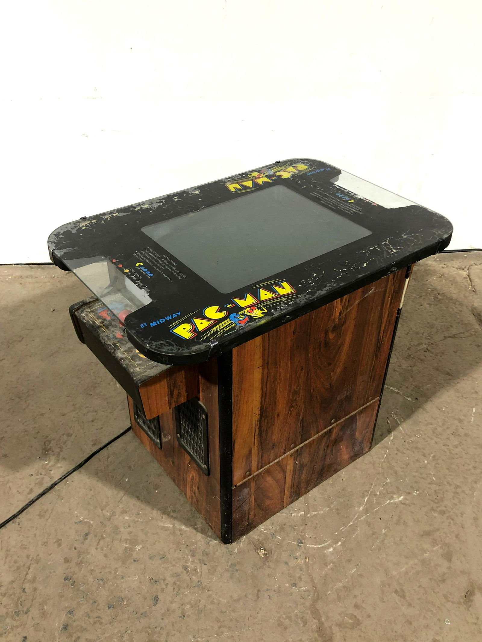 Midway Pac-Man Cocktail Arcade Game (1 of 3)