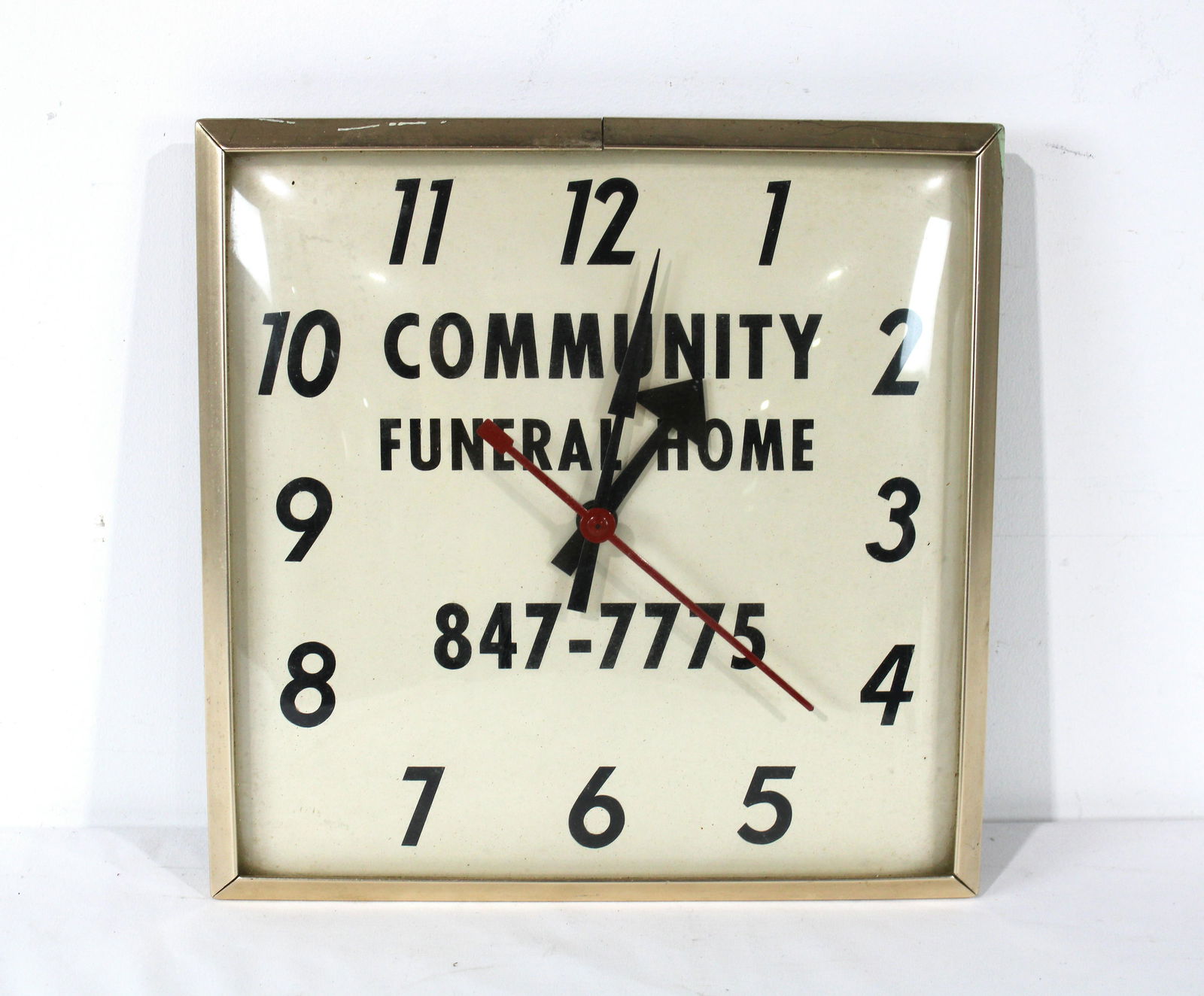Community Funeral Home Glass Face Clock (1 of 2)