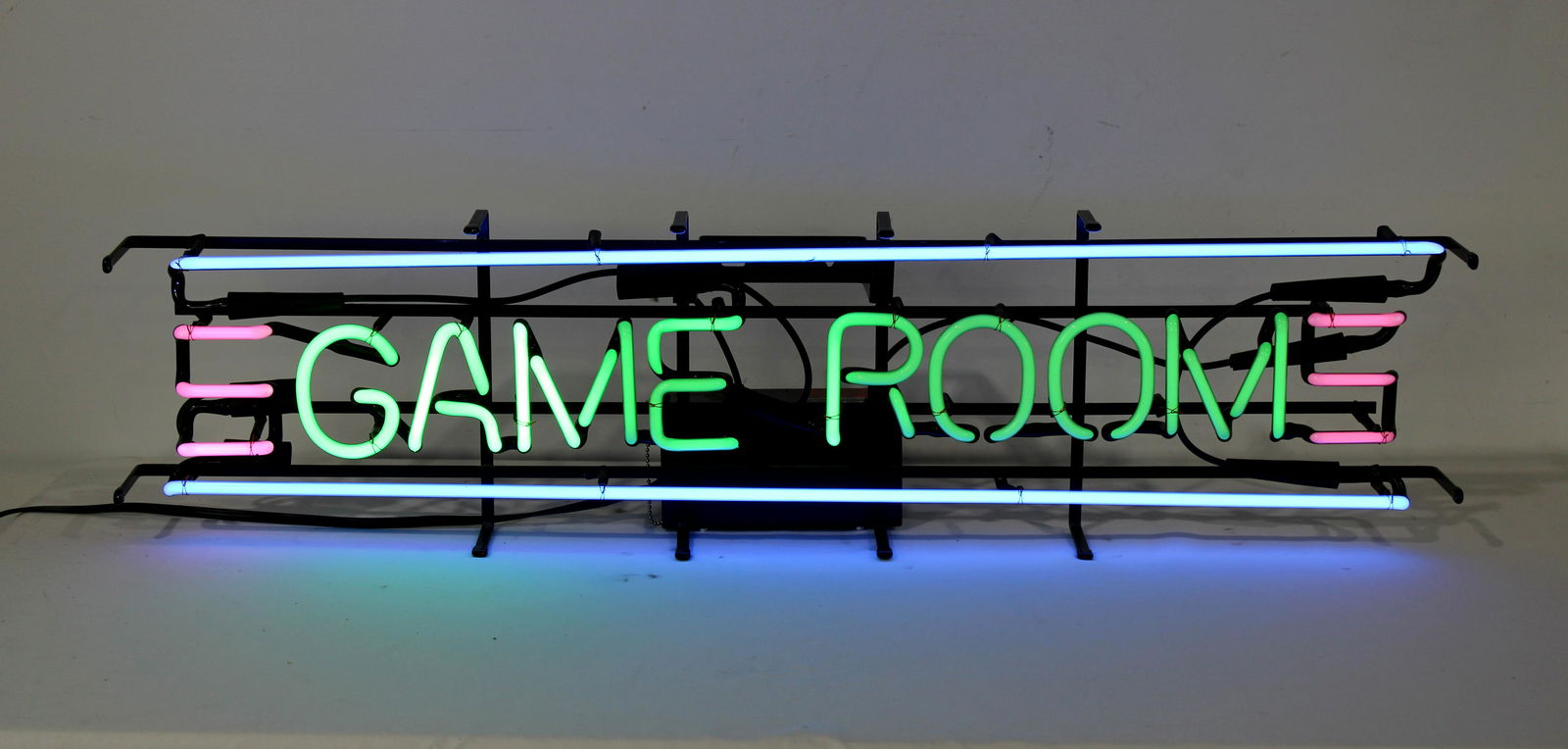 1950s Style Gameroom Light Up Neon (1 of 2)