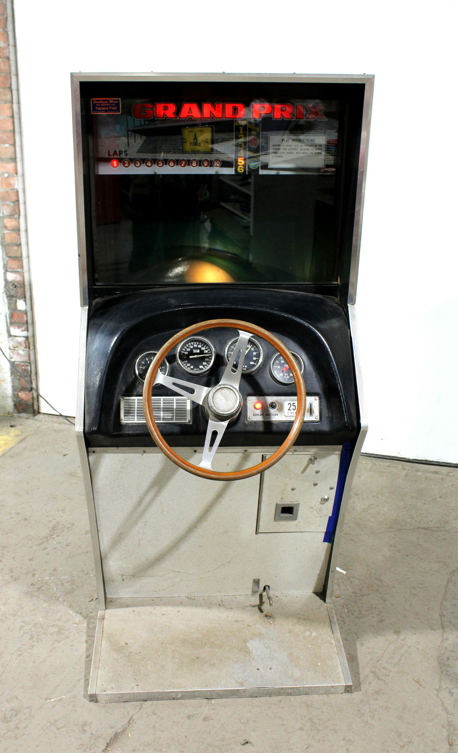 Sega Grand Prix Racing Arcade Game (1 of 4)