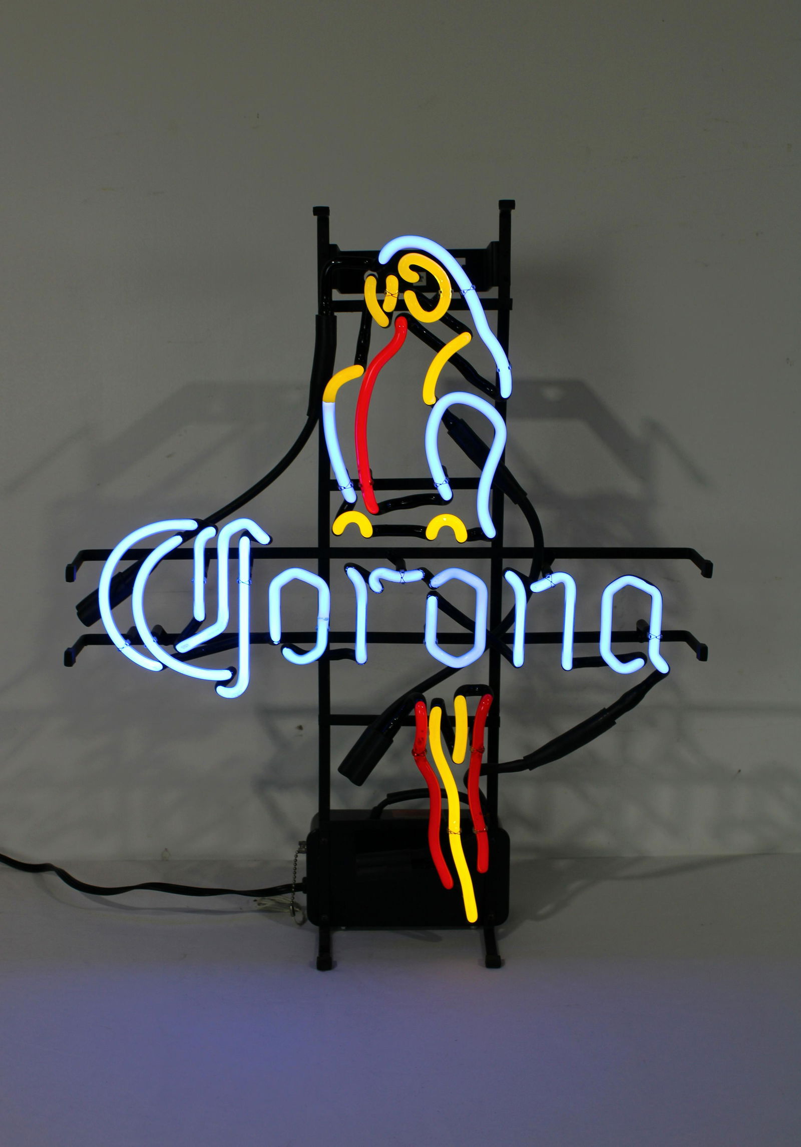 Corona Parrot Neon Sign (1 of 2)