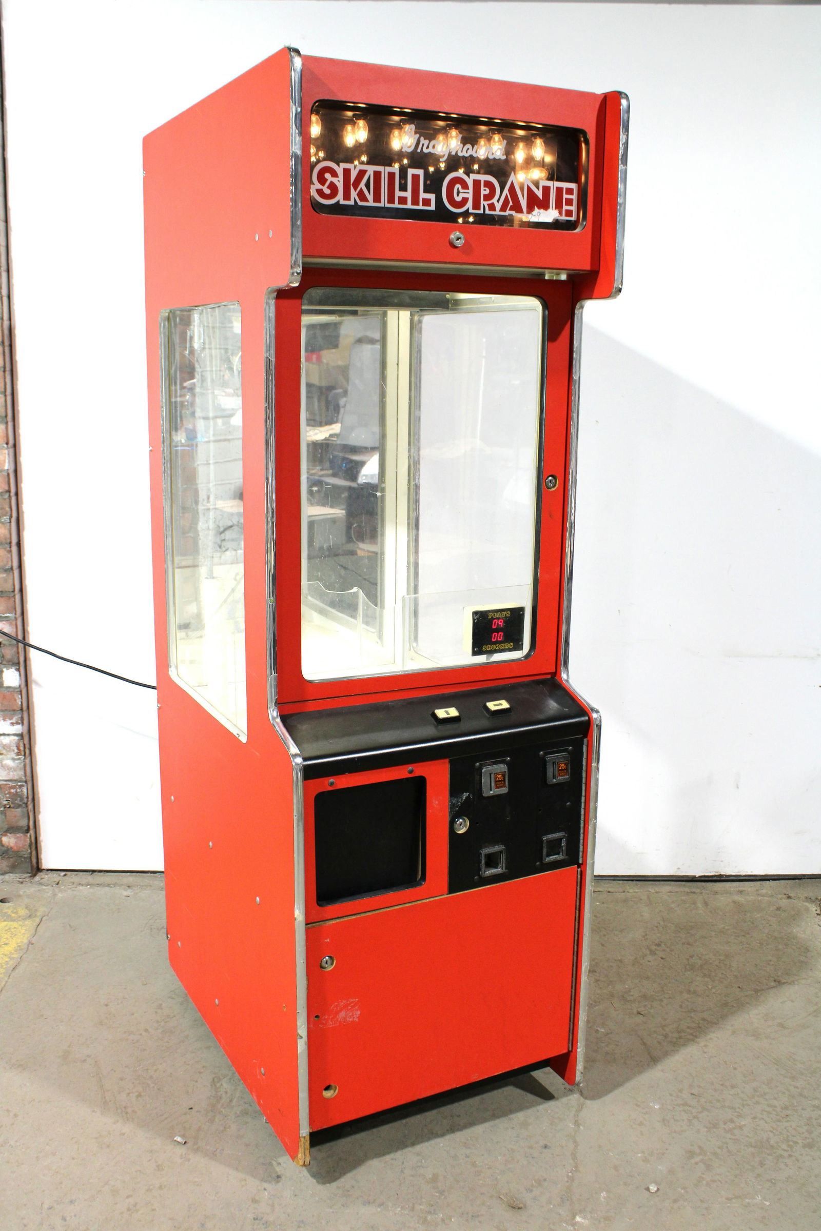 Grayhound Coin Operated Crane Arcade Game (1 of 2)