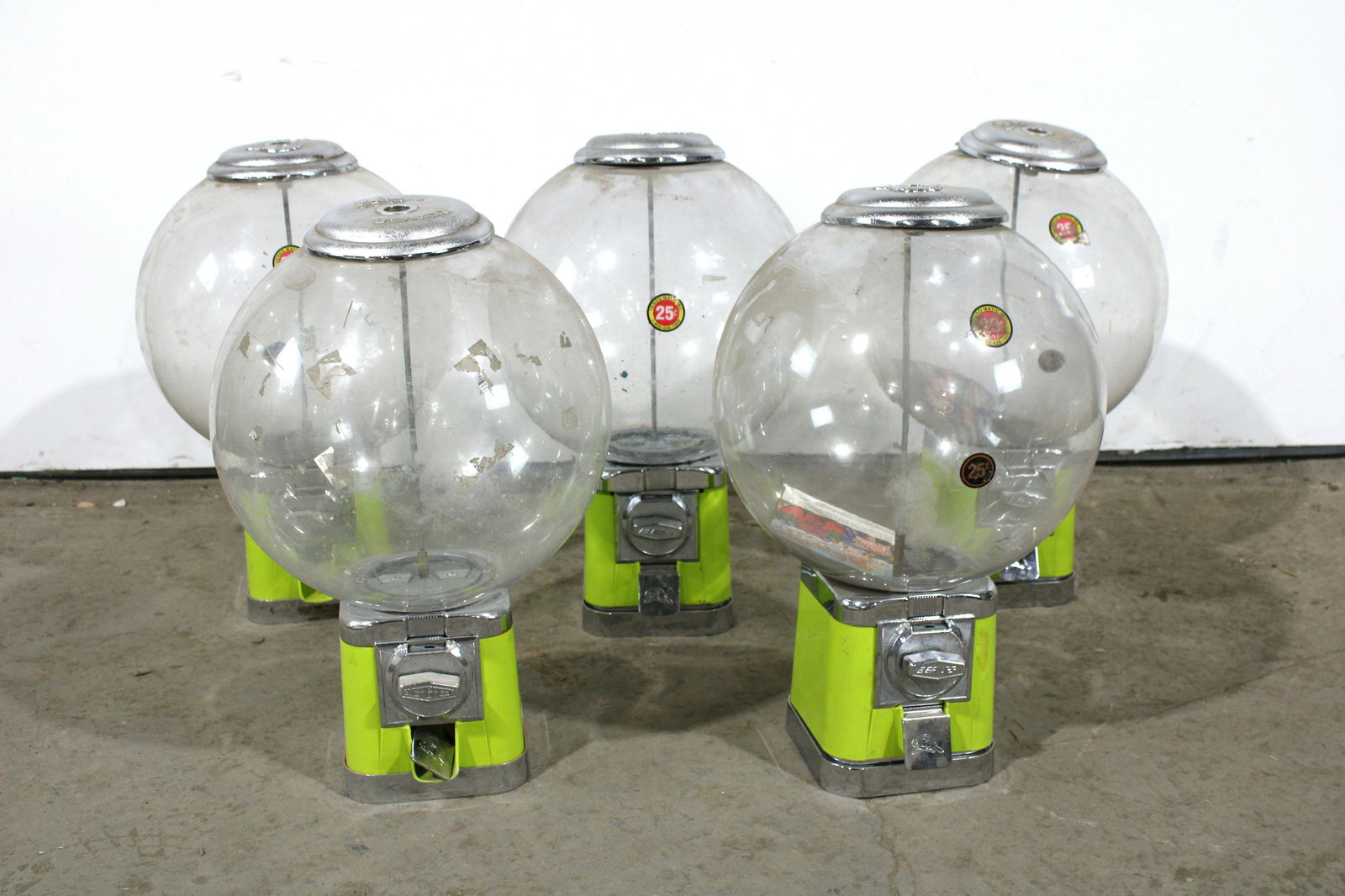 Lot of Five Green Beaver Round Gumball Machines, Lot 1 (1 of 2)