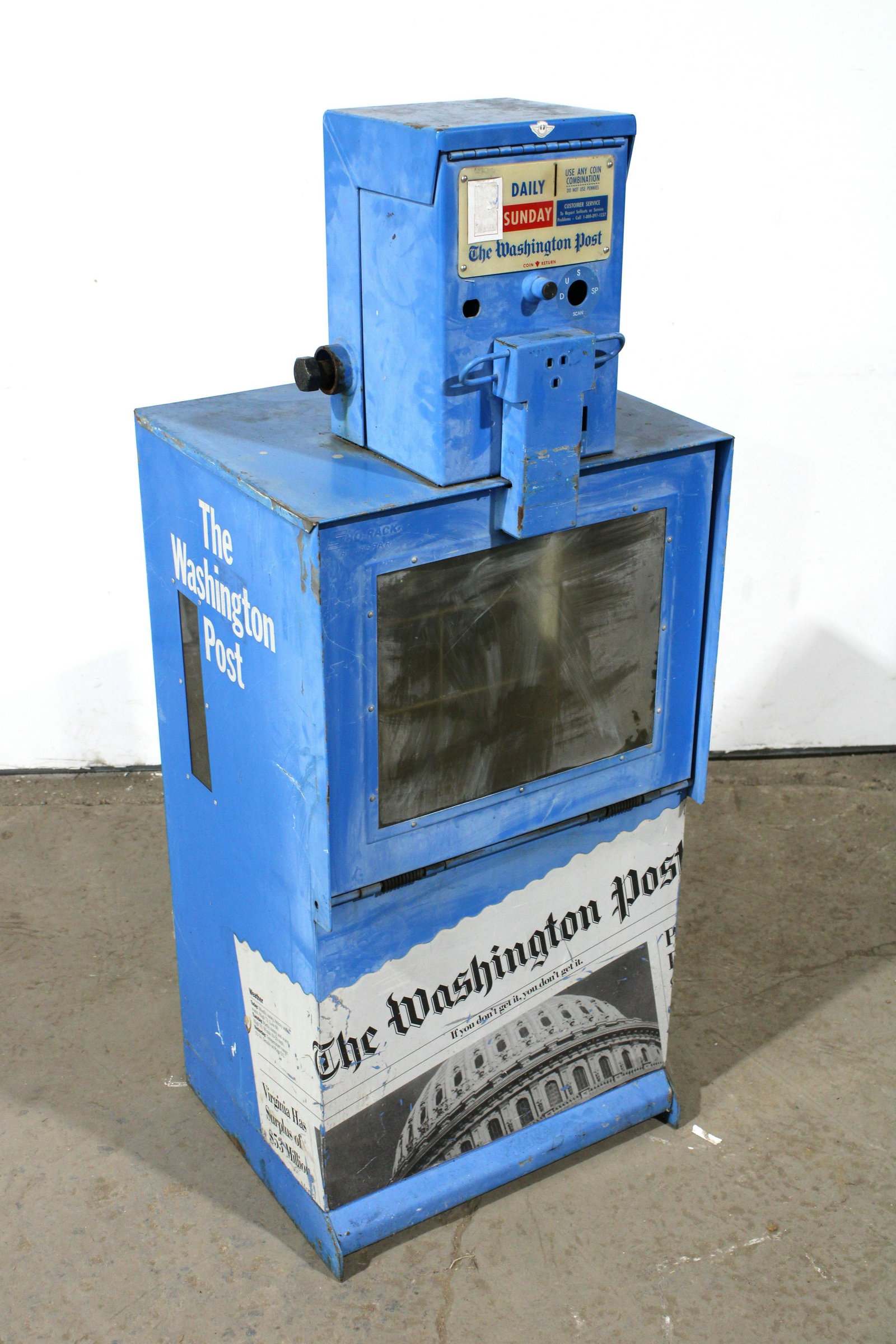 Washington Post Blue Newspaper Box (1 of 2)