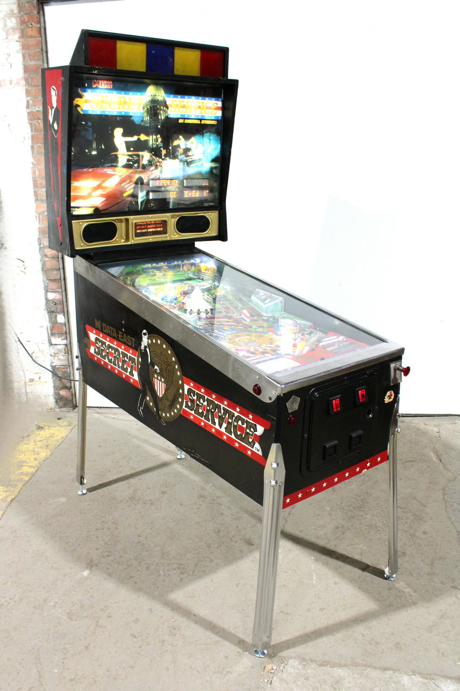 Data East Secret Service Pinball Machine (1 of 7)