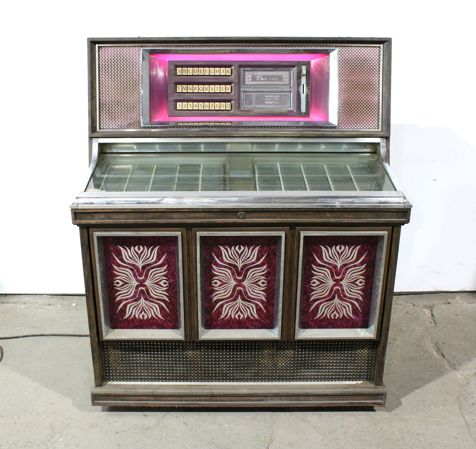 Rowe MM5 Coin Operated Jukebox (1 of 5)