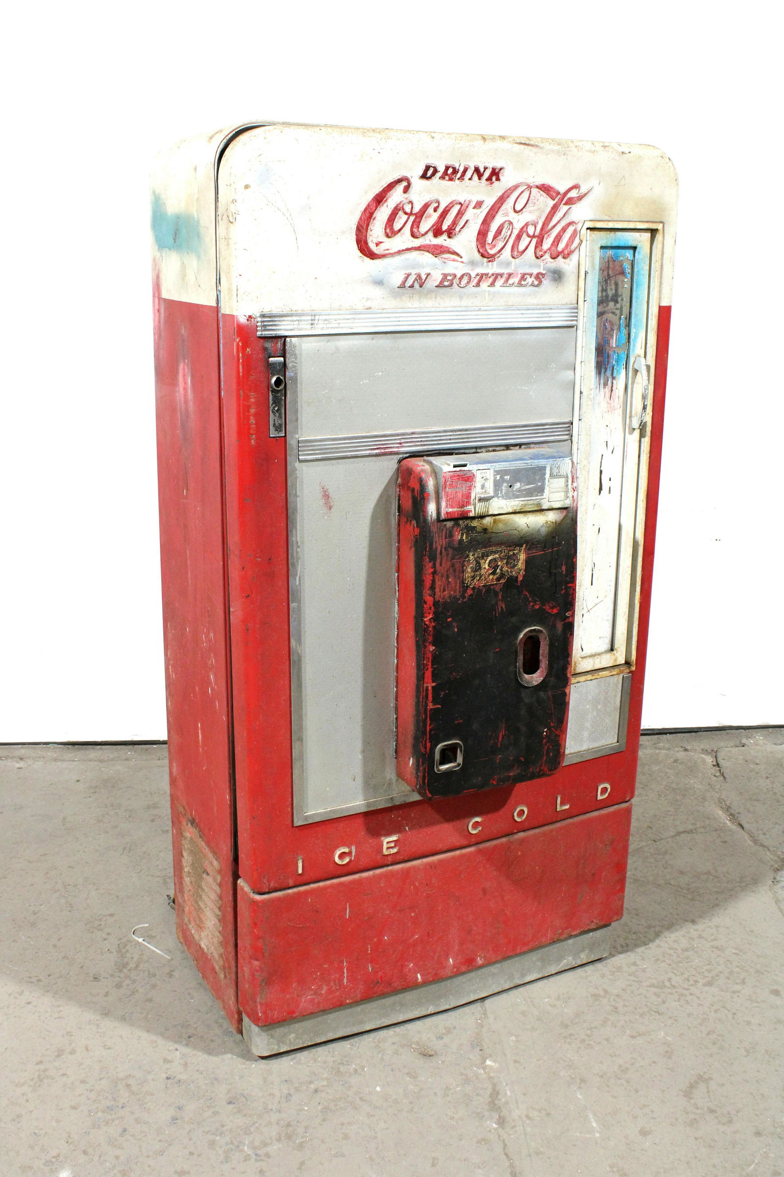 Coca Cola Vending Machine (1 of 8)