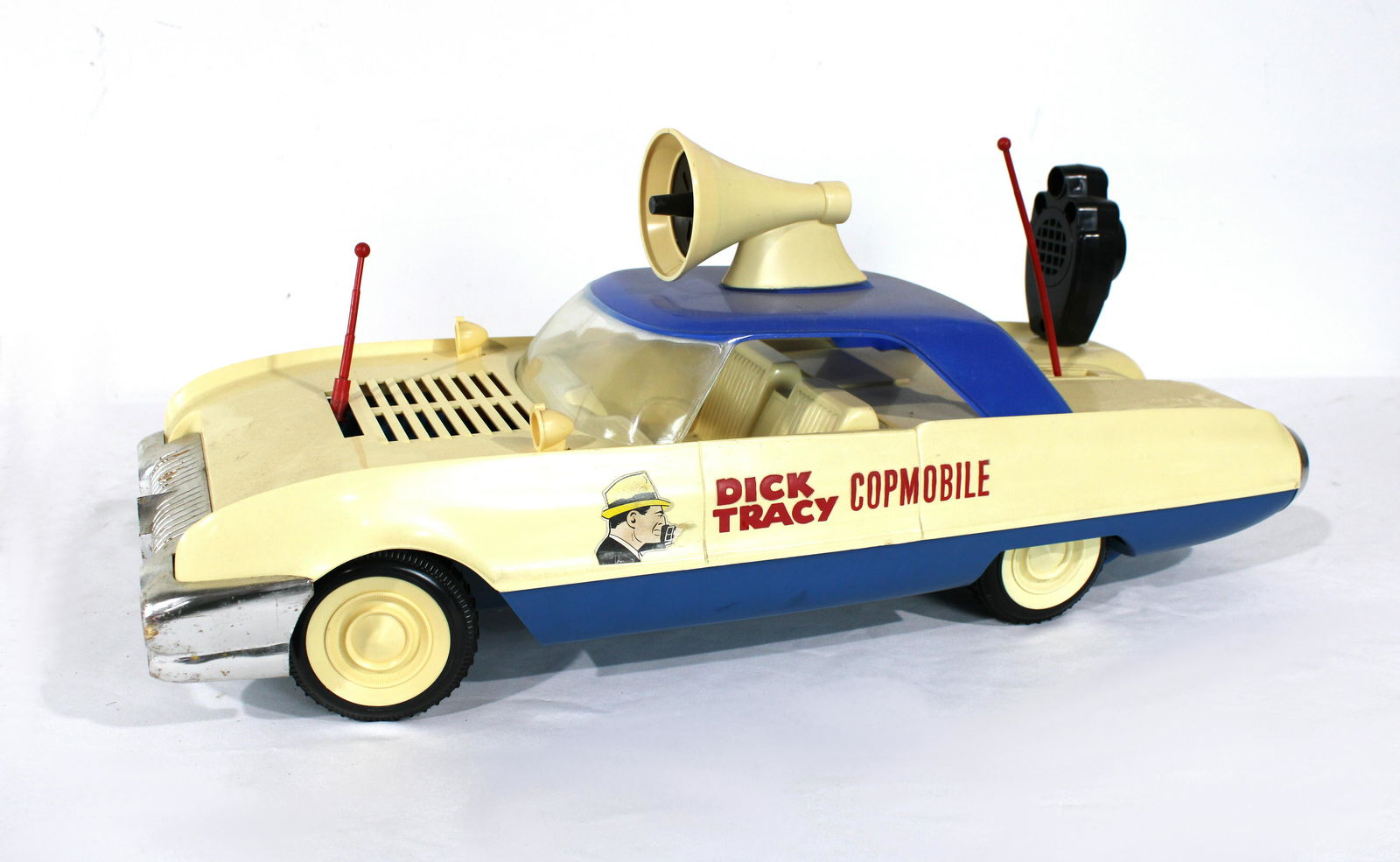 Ideal Toys Dick Tracy Copmobile (1 of 5)