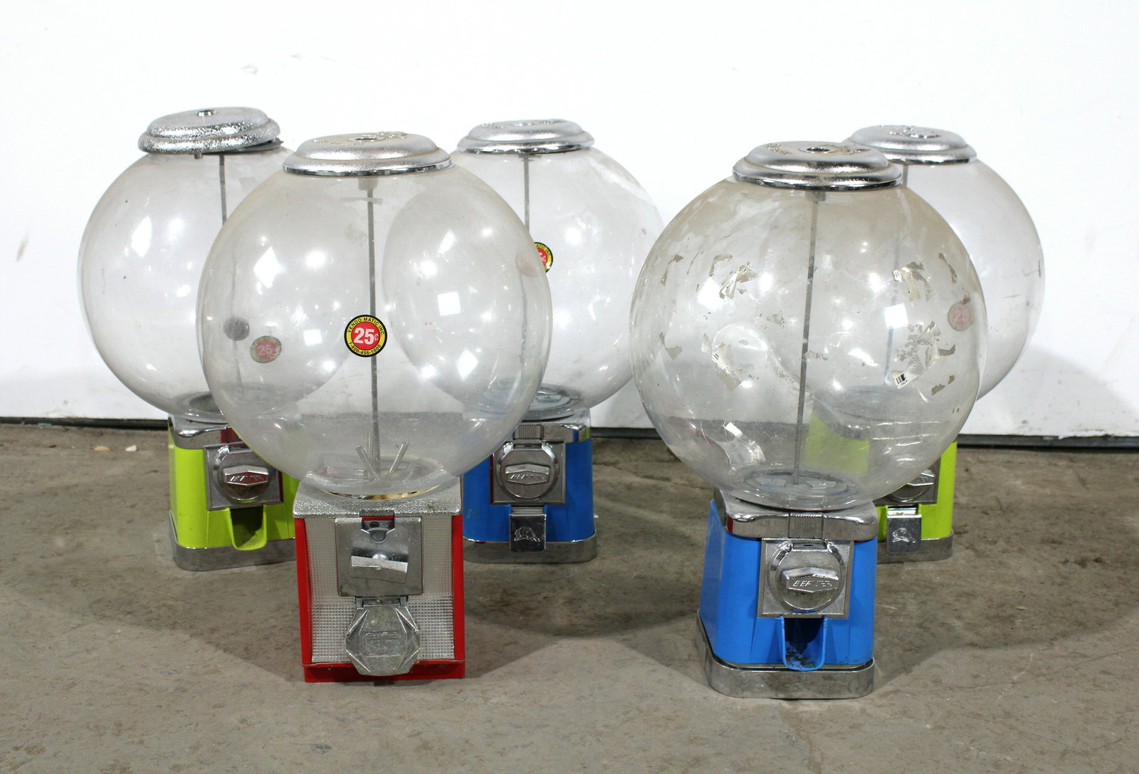 Lot of Five Colored Beaver Round Gumballs, Lot 3 (1 of 1)