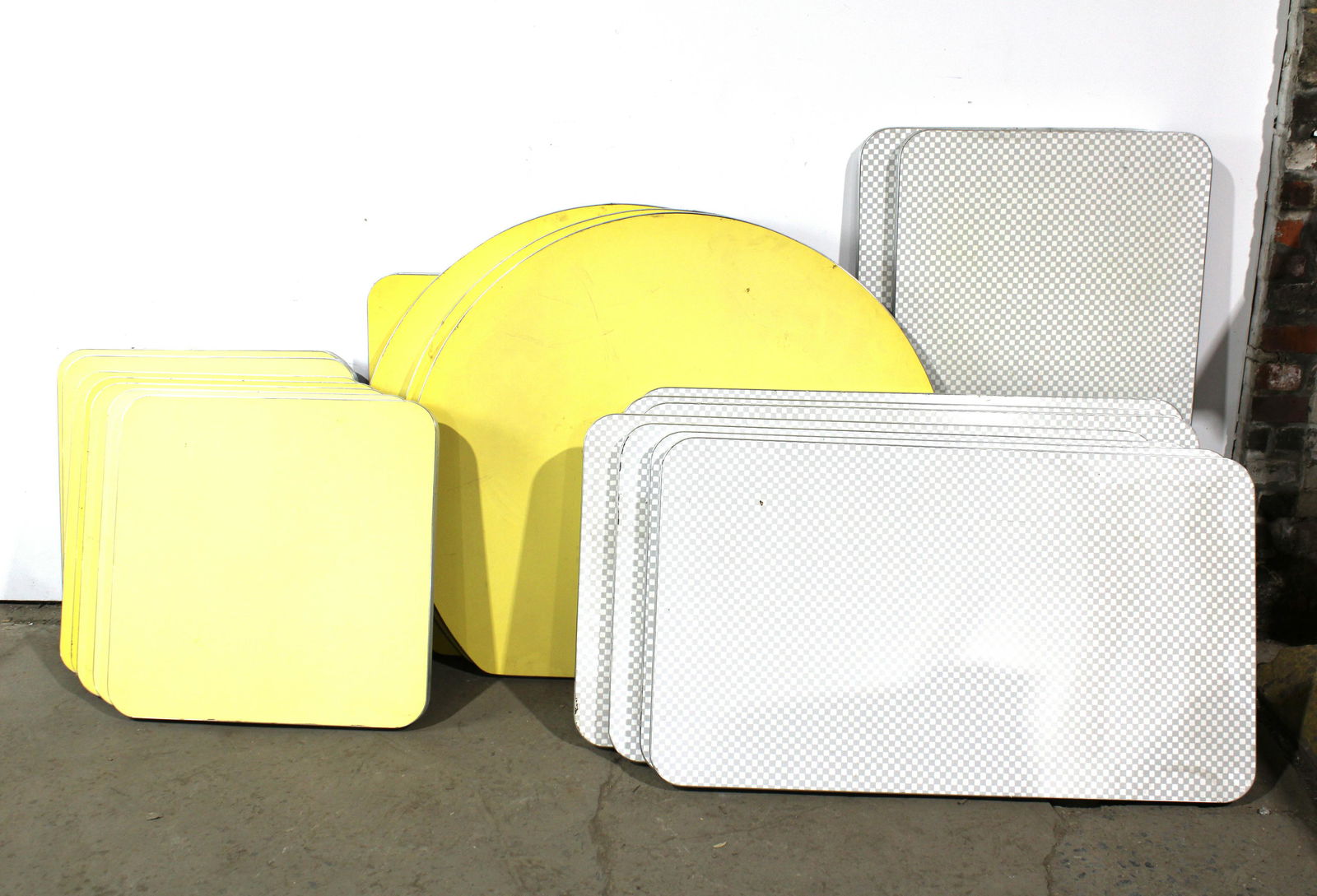 20 Assorted Vintage Style Diner Table Tops (1 of 3)