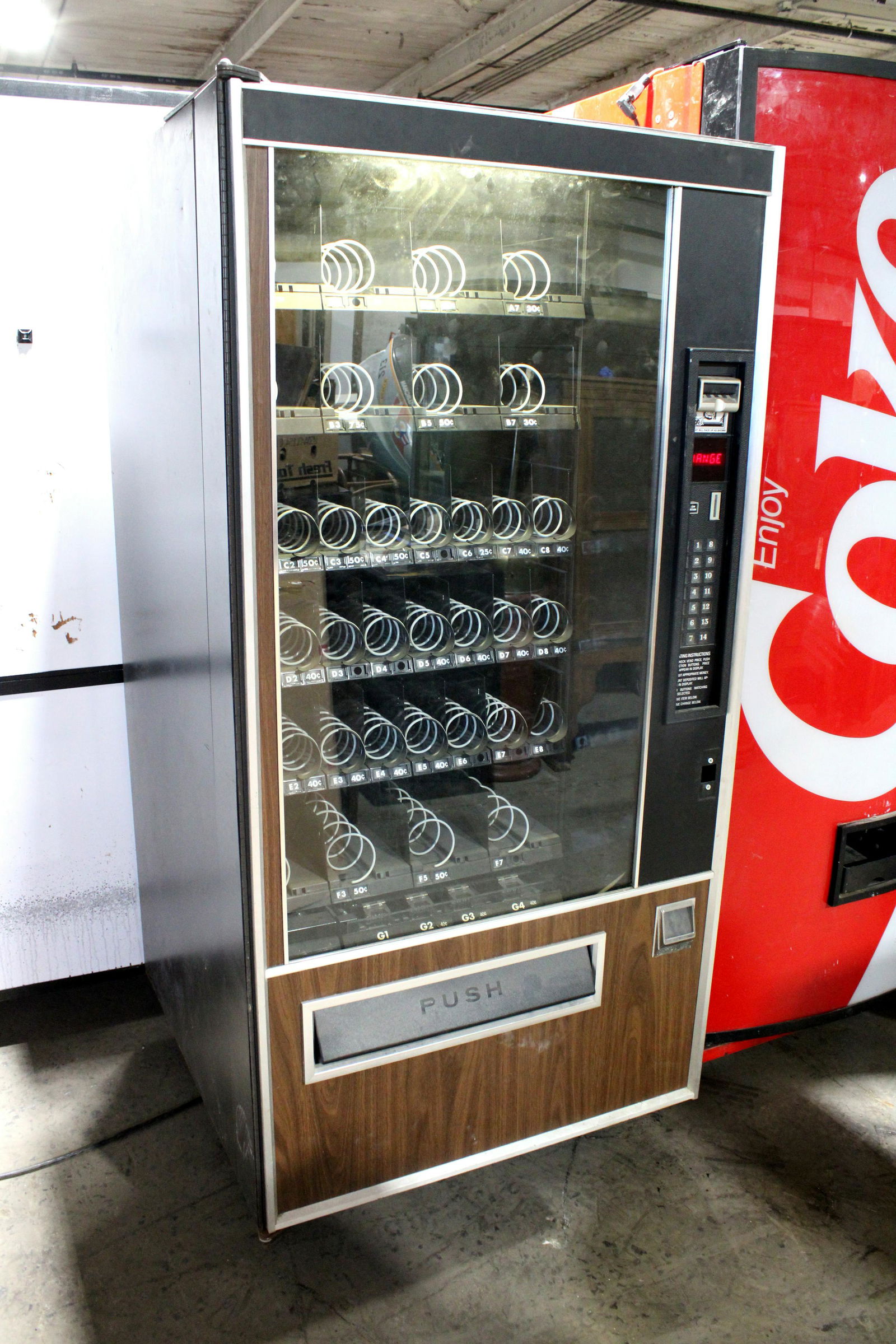 Snack Vending Machine (1 of 3)