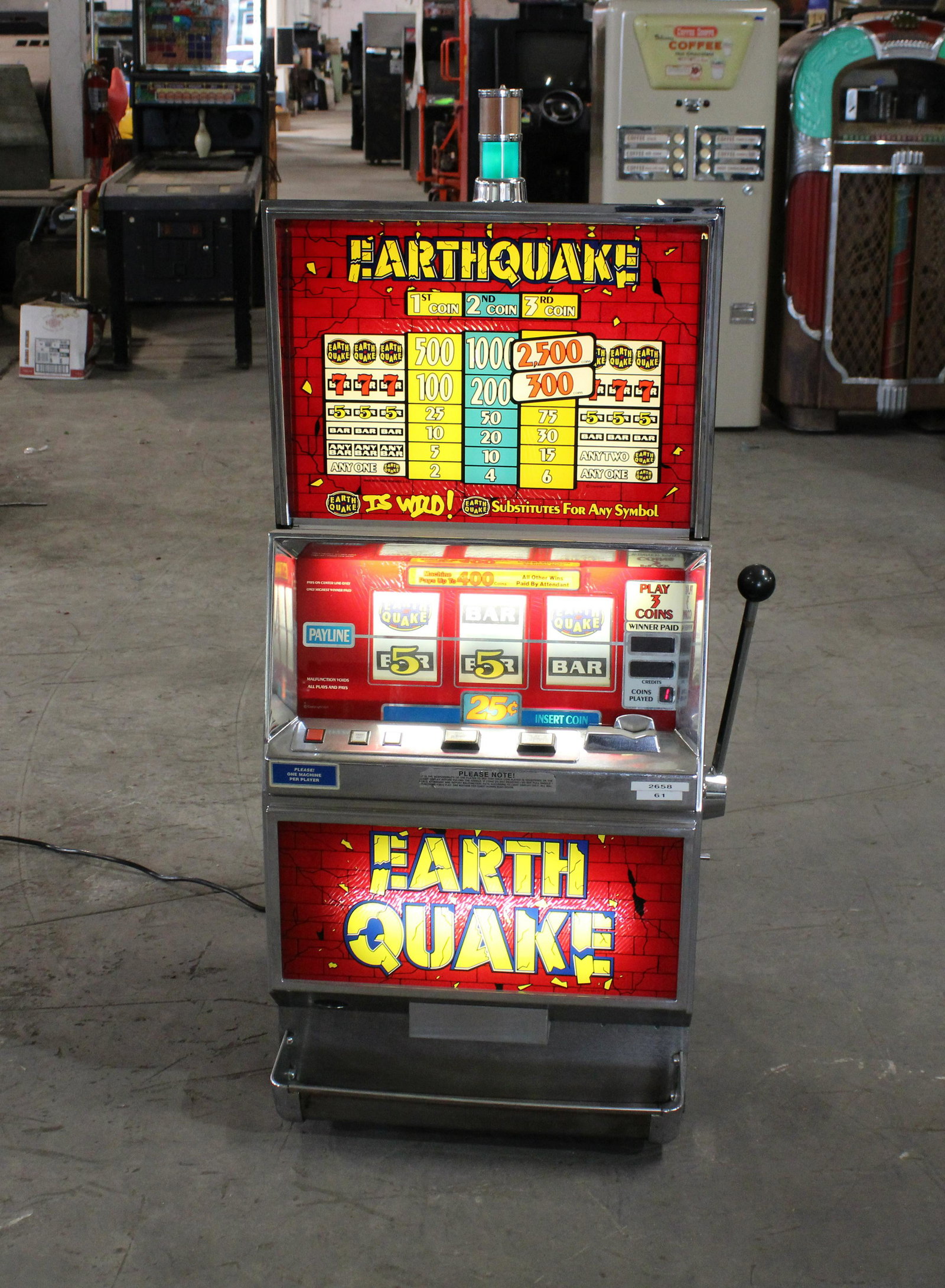 IGT Earthquake Coin Operated Slot Machine (1 of 3)