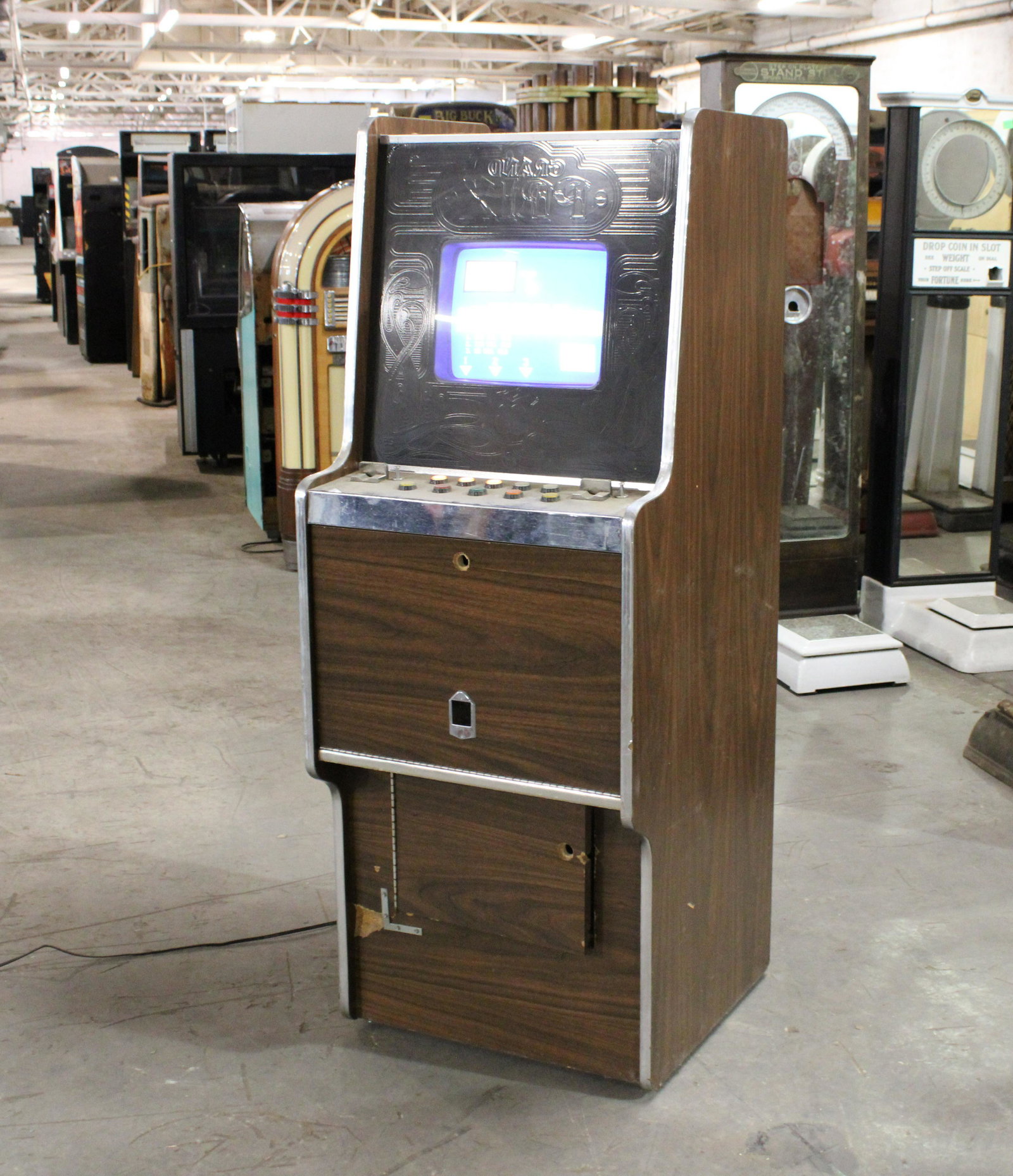 Trivia Arcade with 13" Monitor, Working (1 of 4)